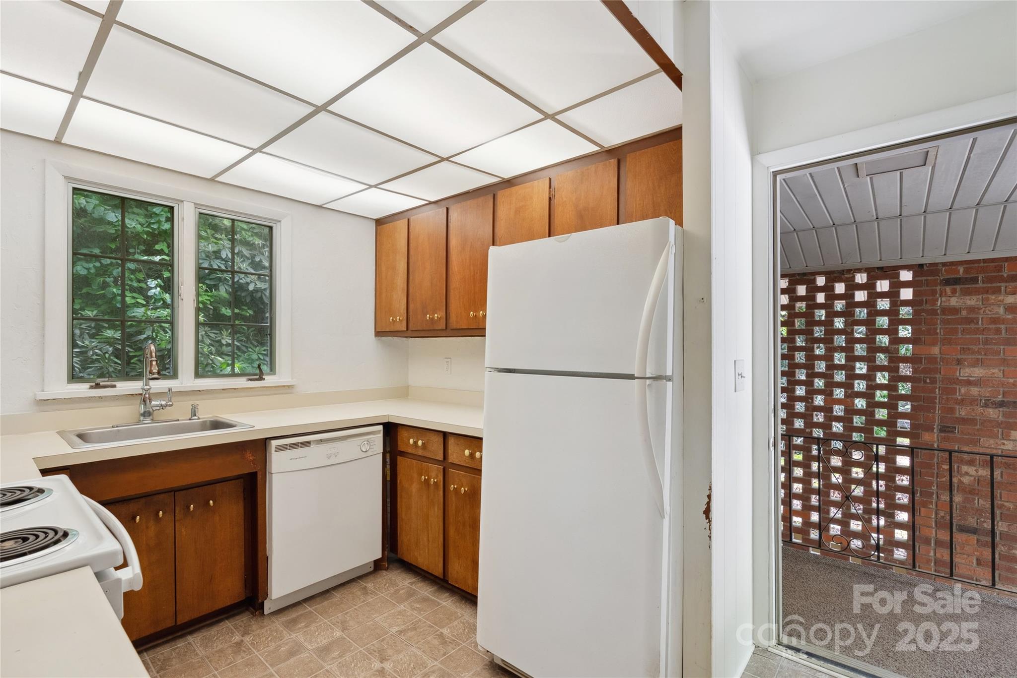 129 Westwood Drive Property Photo 32