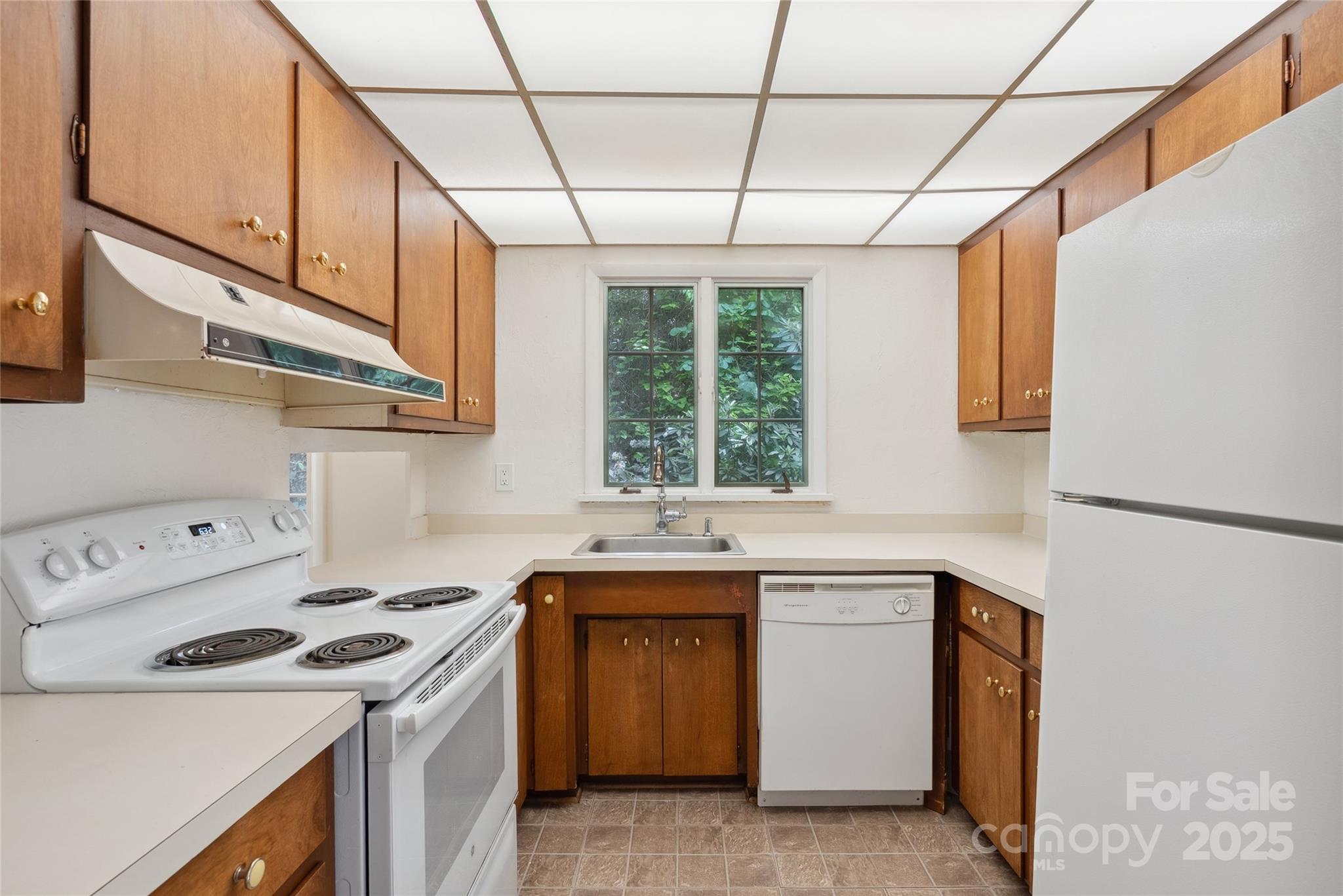 129 Westwood Drive Property Photo 33