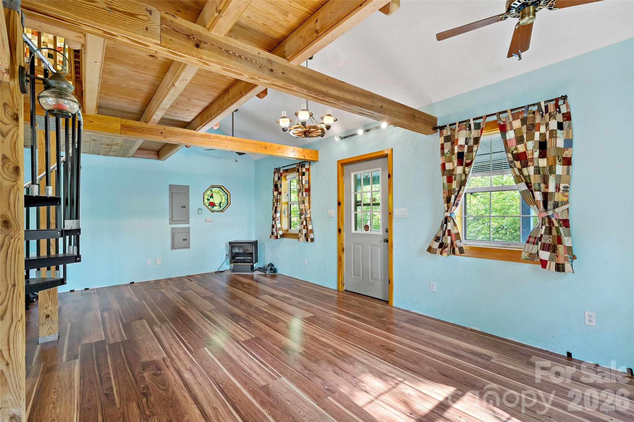 42 Parkway Drive Property Photo 8
