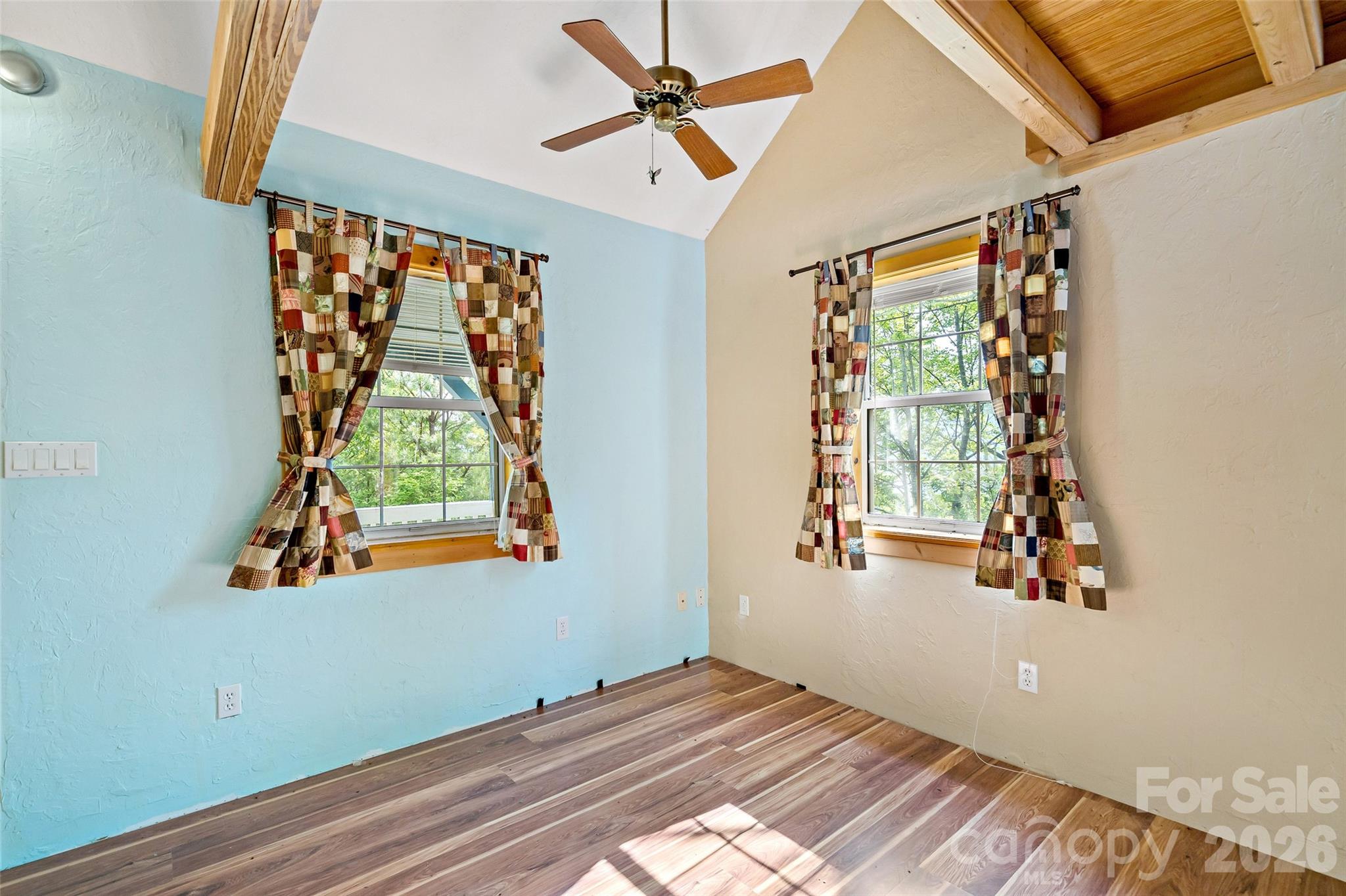 42 Parkway Drive Property Photo 12