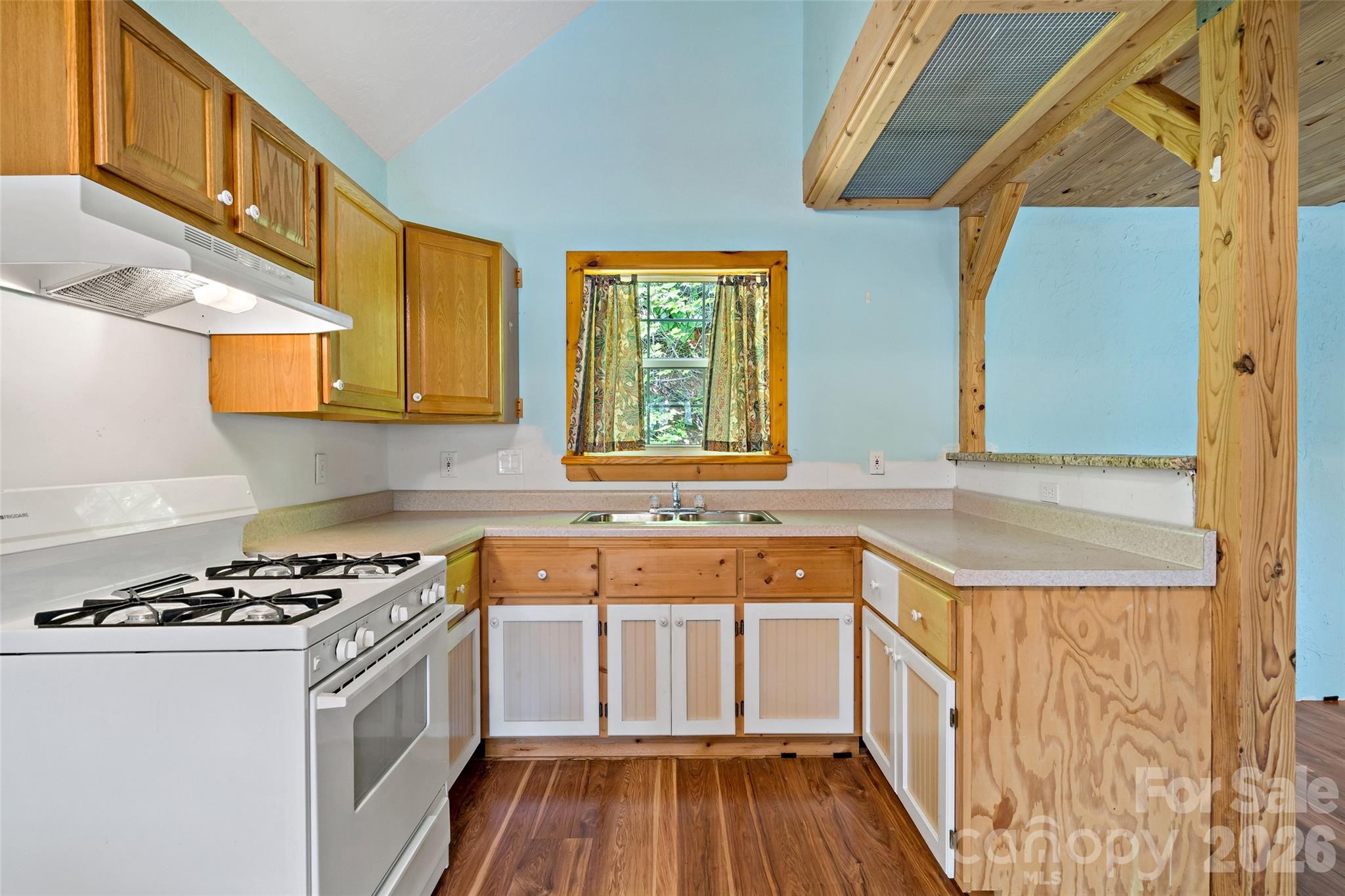 42 Parkway Drive Property Photo 17