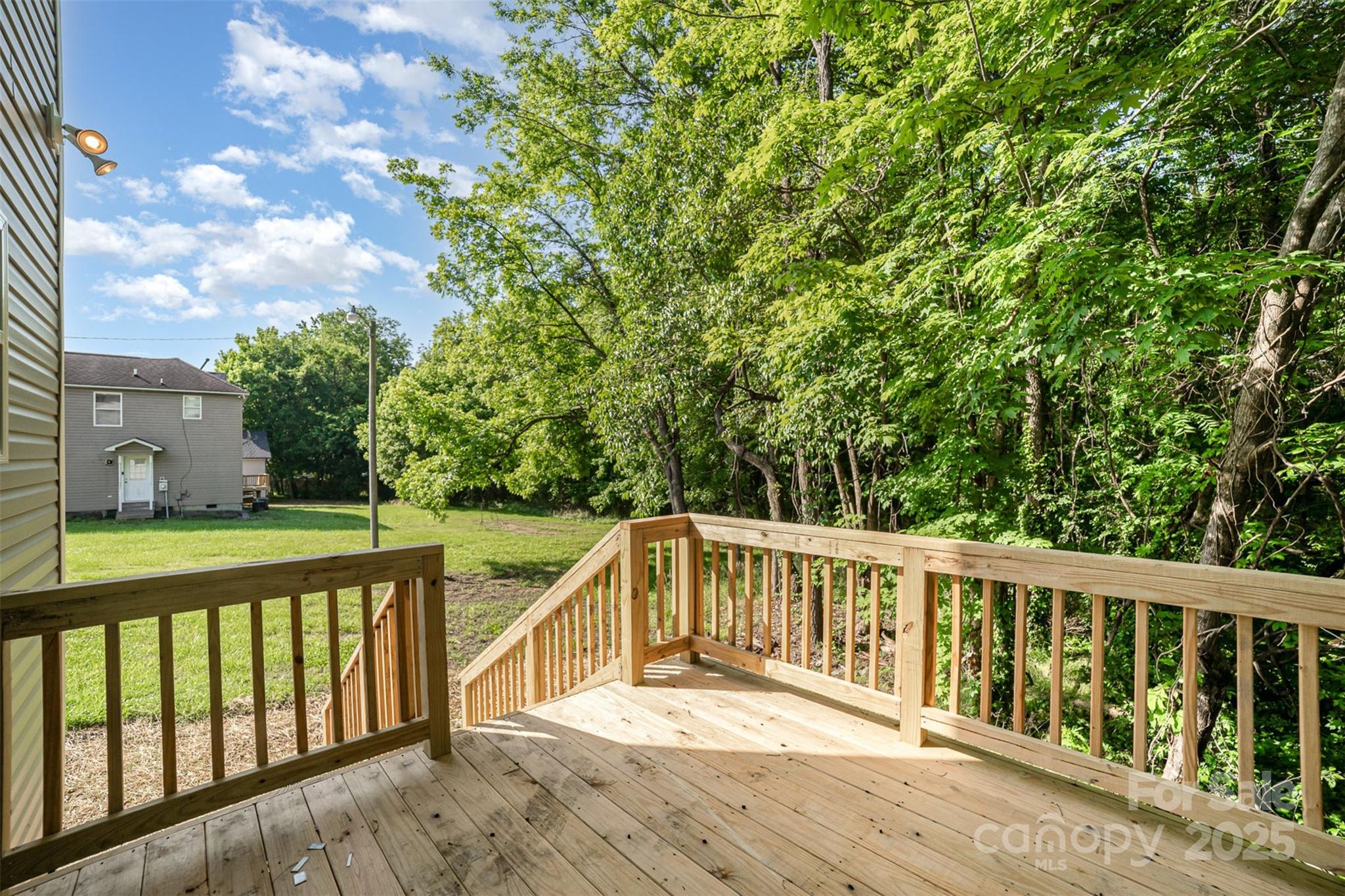 304 Adams Street Property Photo 20