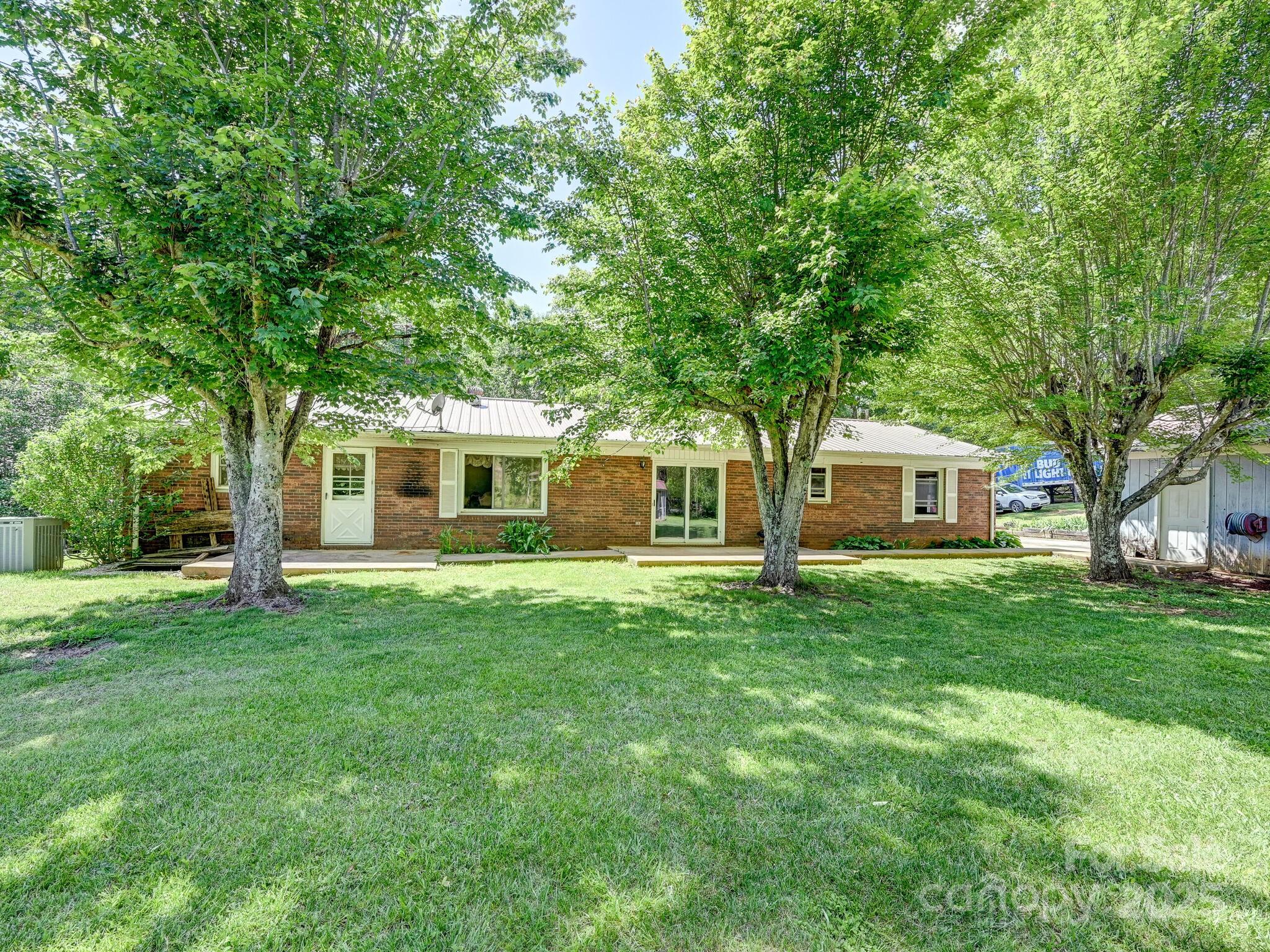 522 Bailey Mountain Road Property Photo 4