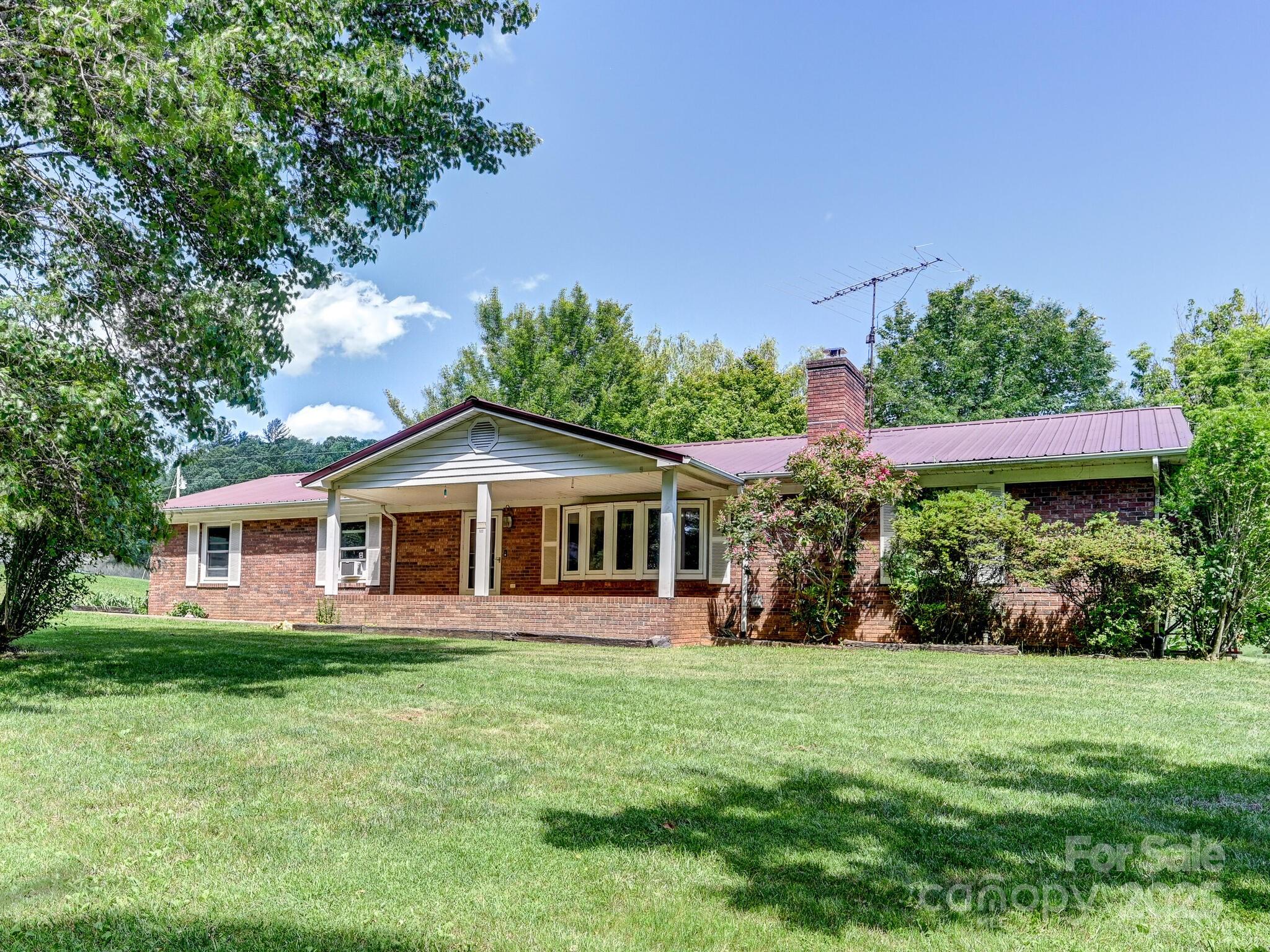 522 Bailey Mountain Road Property Photo 5