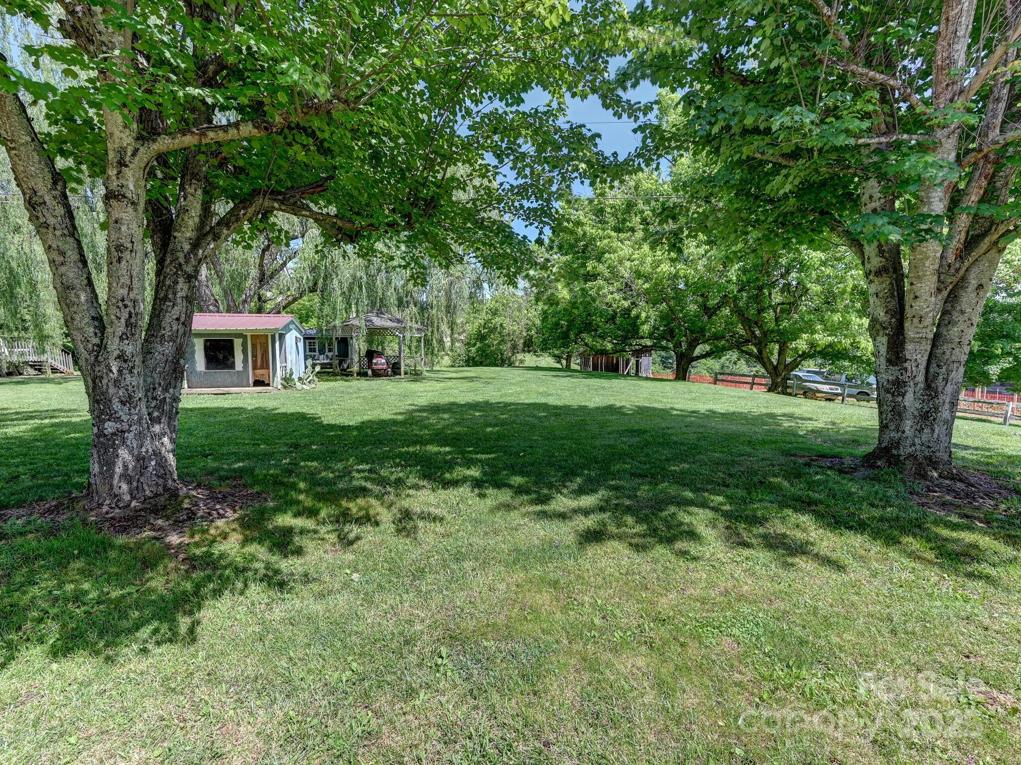 522 Bailey Mountain Road Property Photo 40