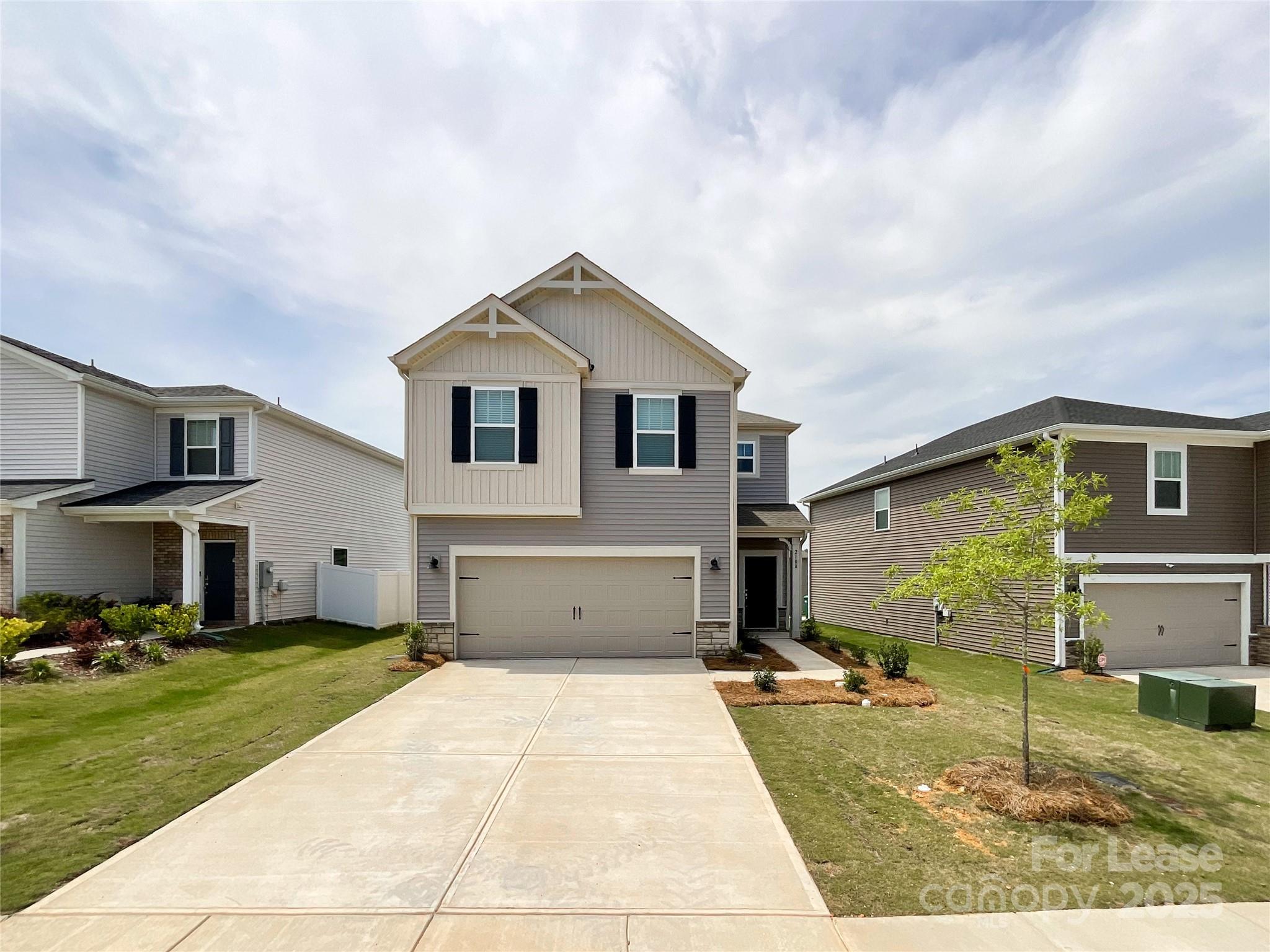 2108 Morgan Hills Drive Property Photo 1