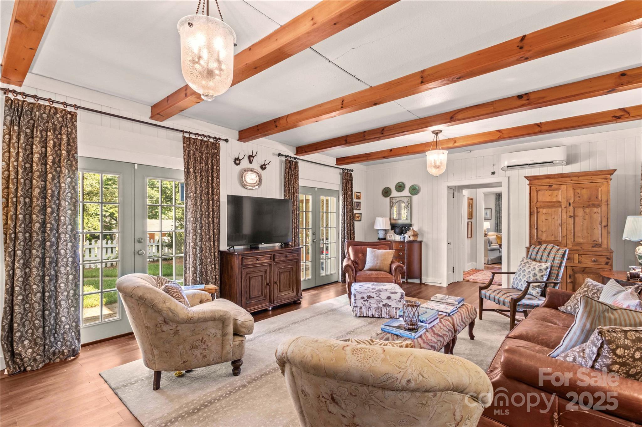 712 N Center Street Property Photo 19