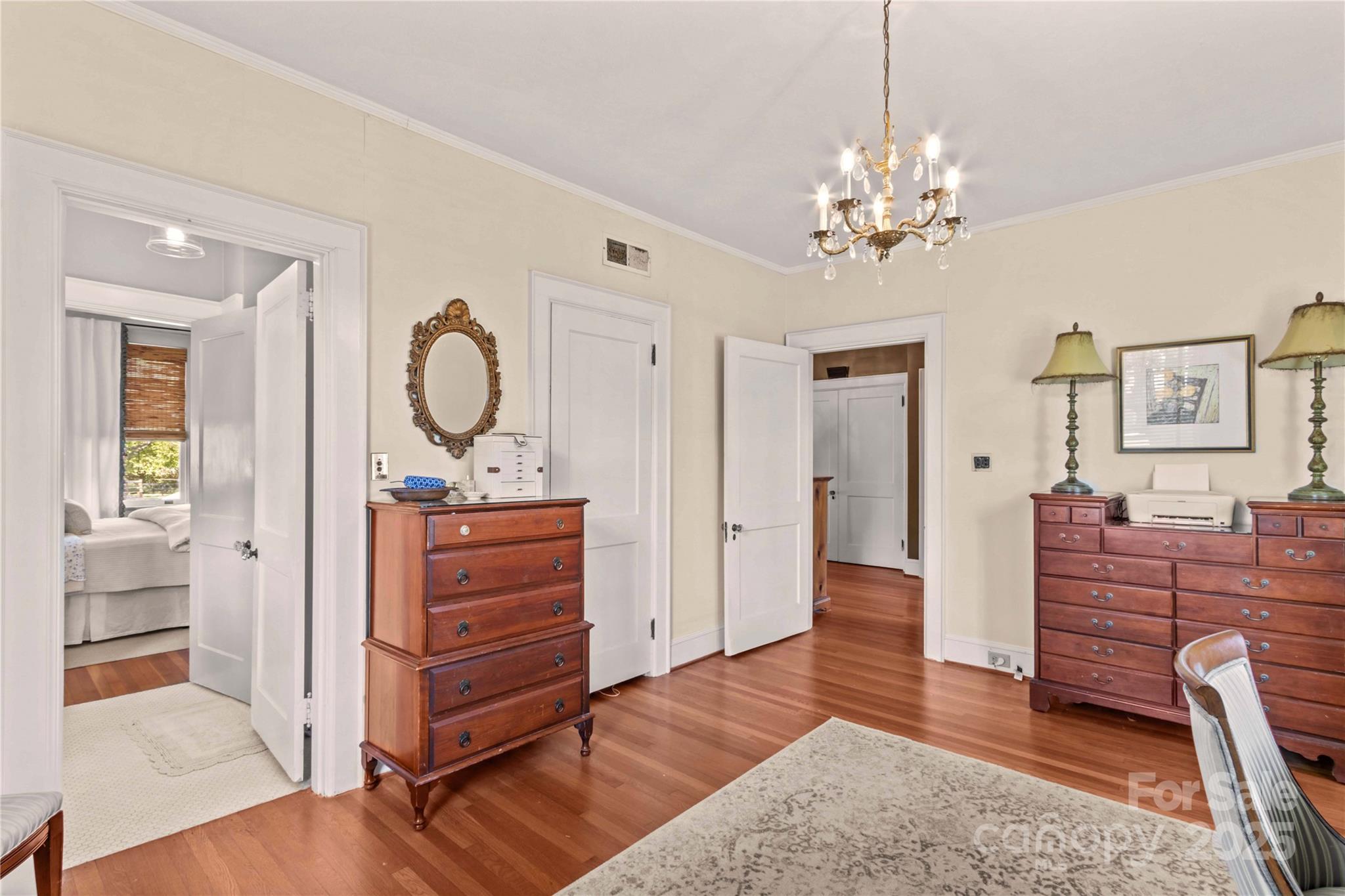 712 N Center Street Property Photo 25