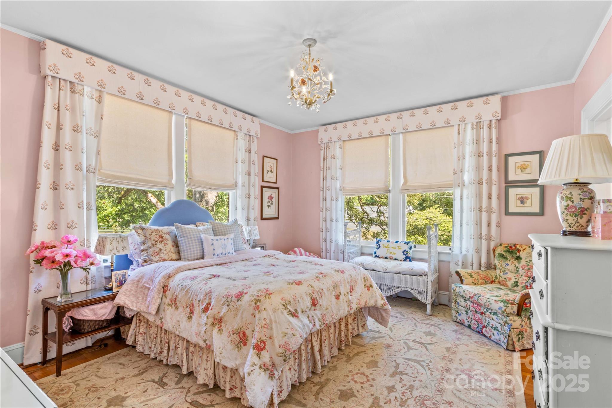 712 N Center Street Property Photo 29