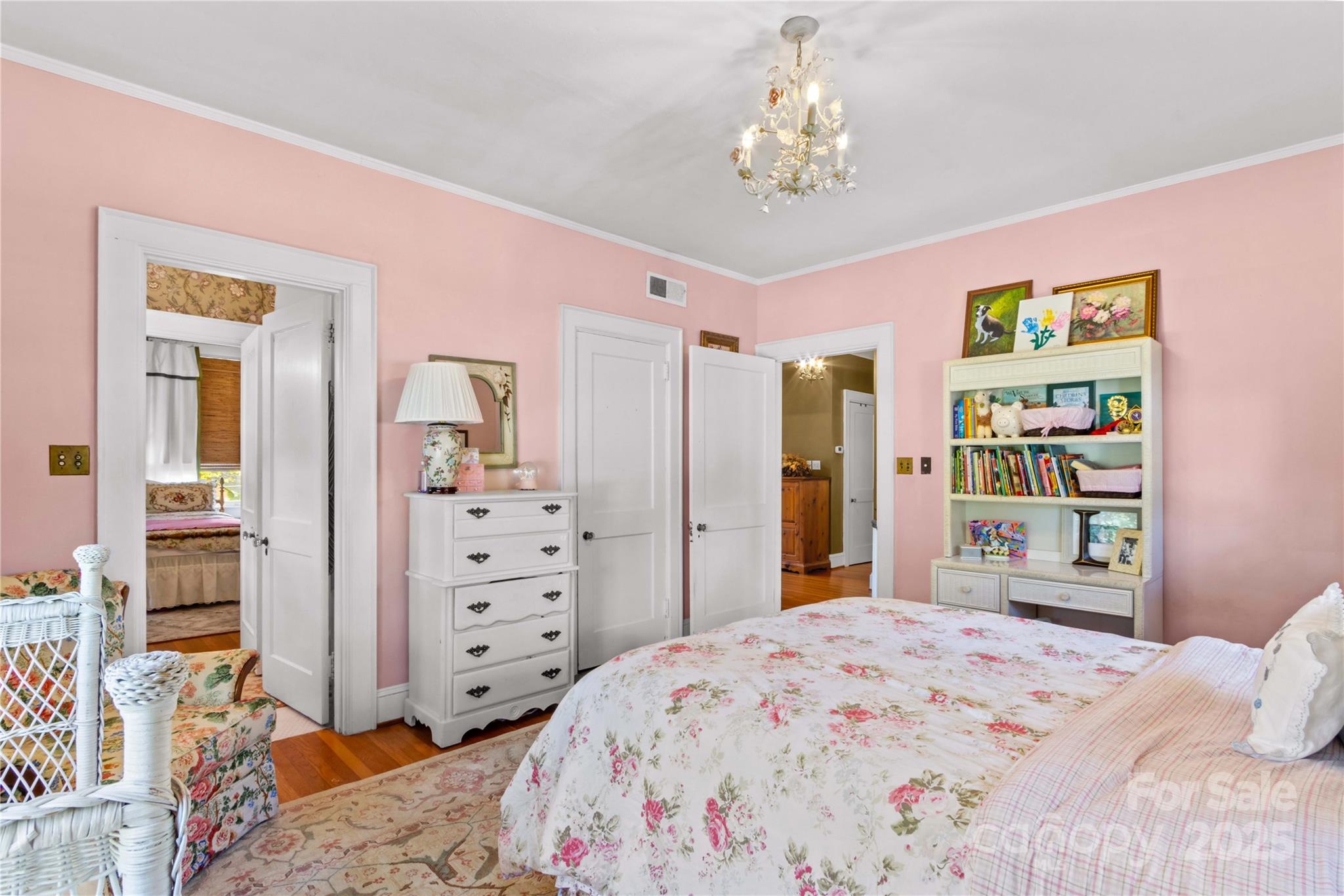 712 N Center Street Property Photo 30