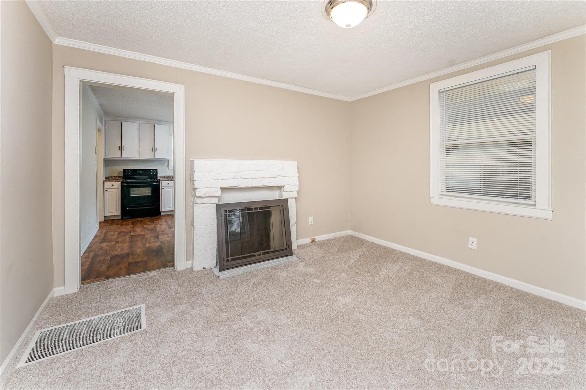 730 Marble Street Property Photo 4