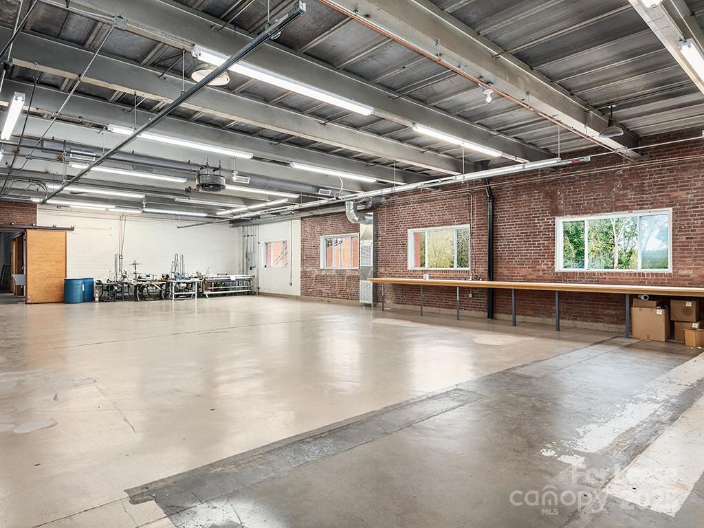 701 Oriole Drive Lease Property Photo 11