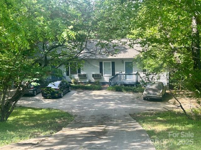 1120 Bradford Mountain Road