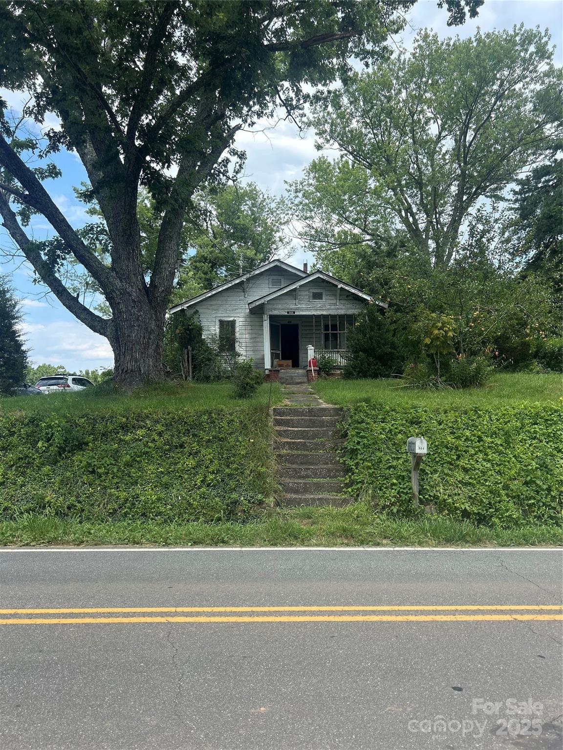 566 Ridge Road Property Photo 1