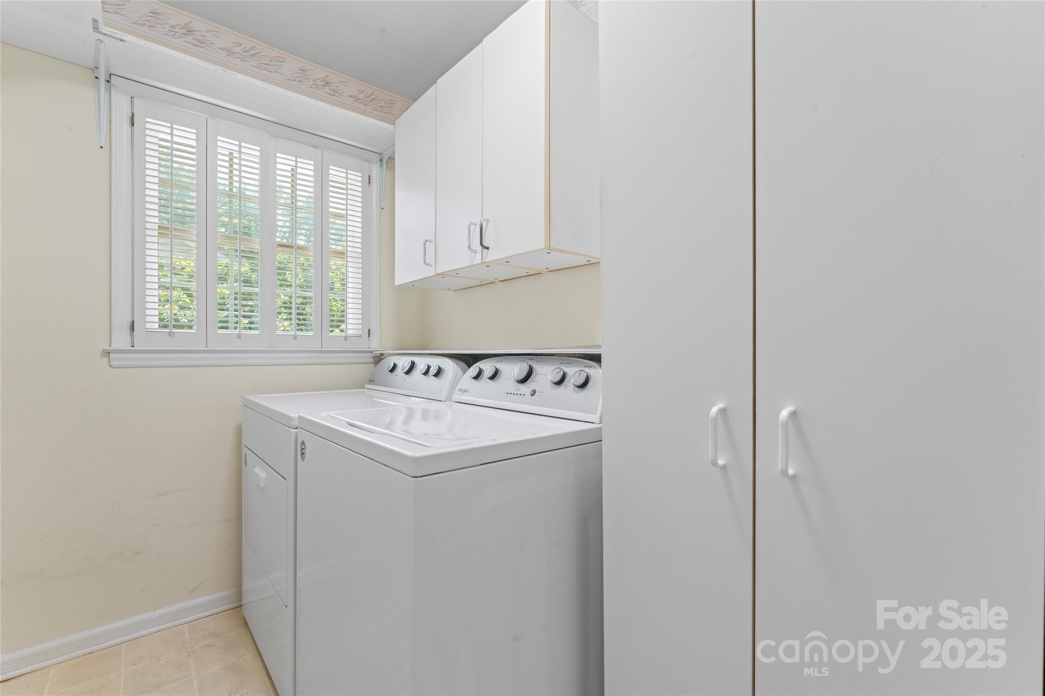 2715 Kennetuck Court Property Photo 17