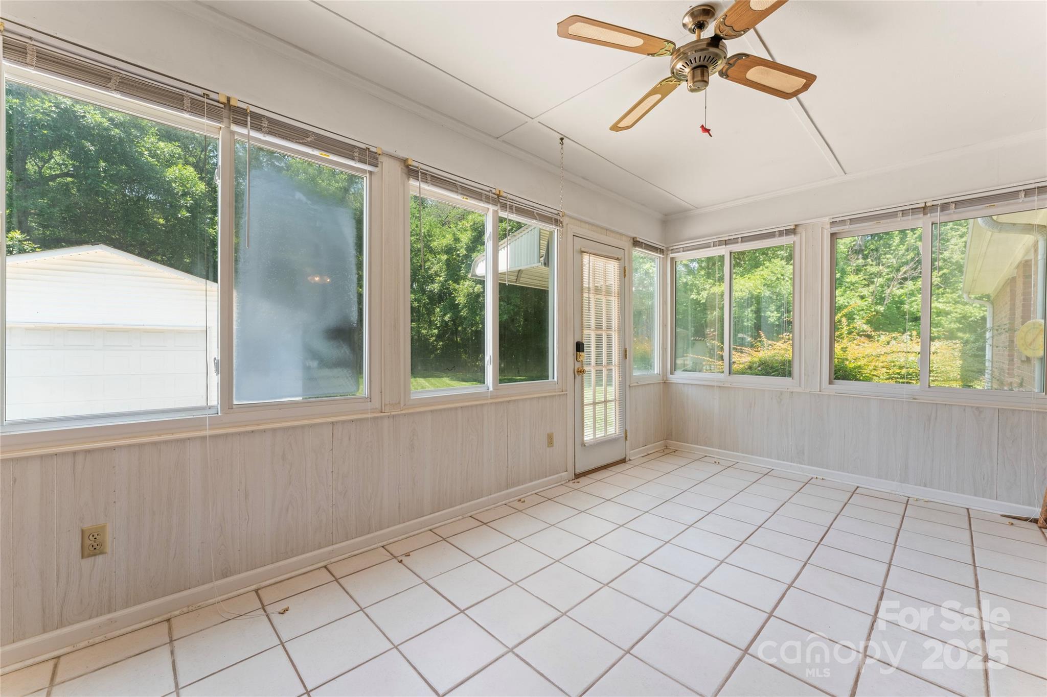 2715 Kennetuck Court Property Photo 18