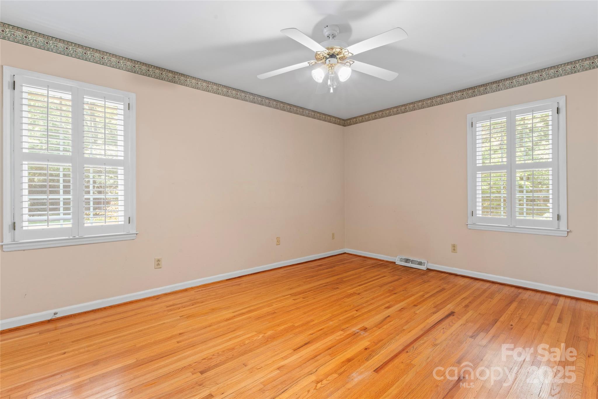 2715 Kennetuck Court Property Photo 27