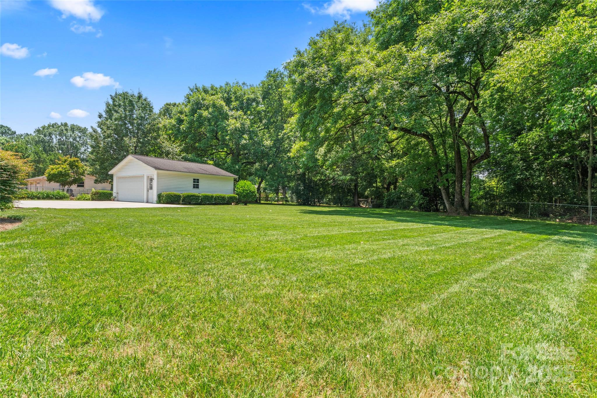 2715 Kennetuck Court Property Photo 35