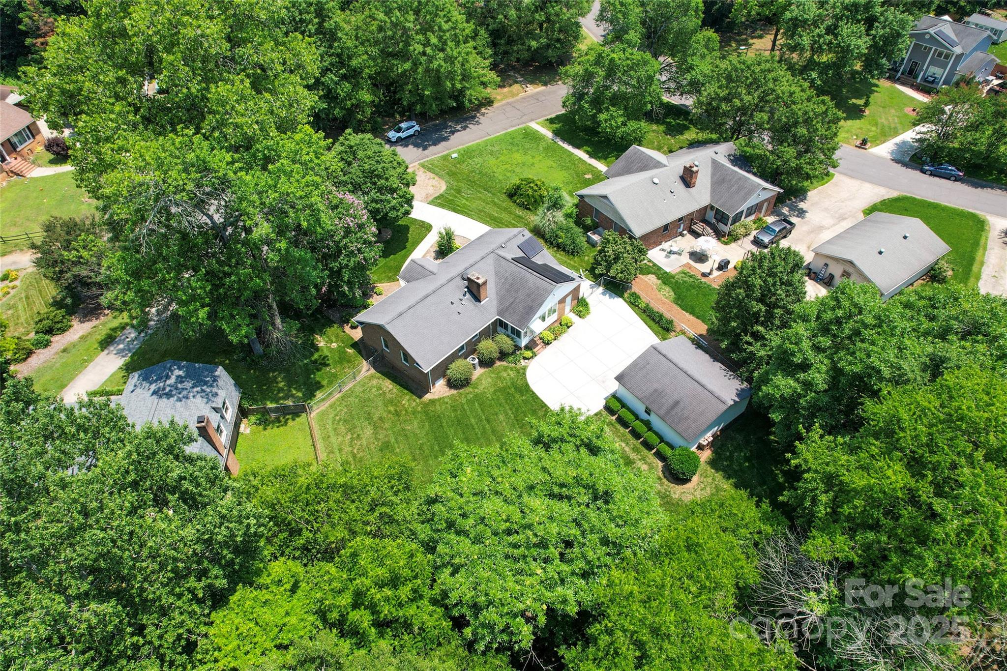 2715 Kennetuck Court Property Photo 37