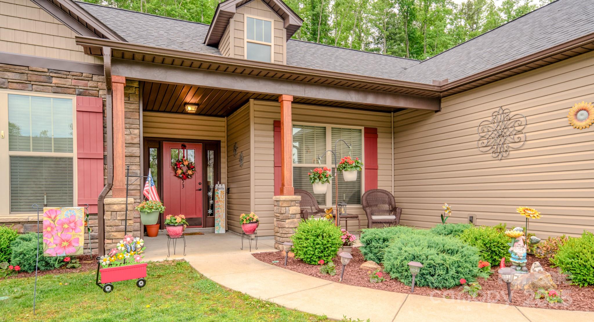 153 Water Leaf Drive Property Photo 1