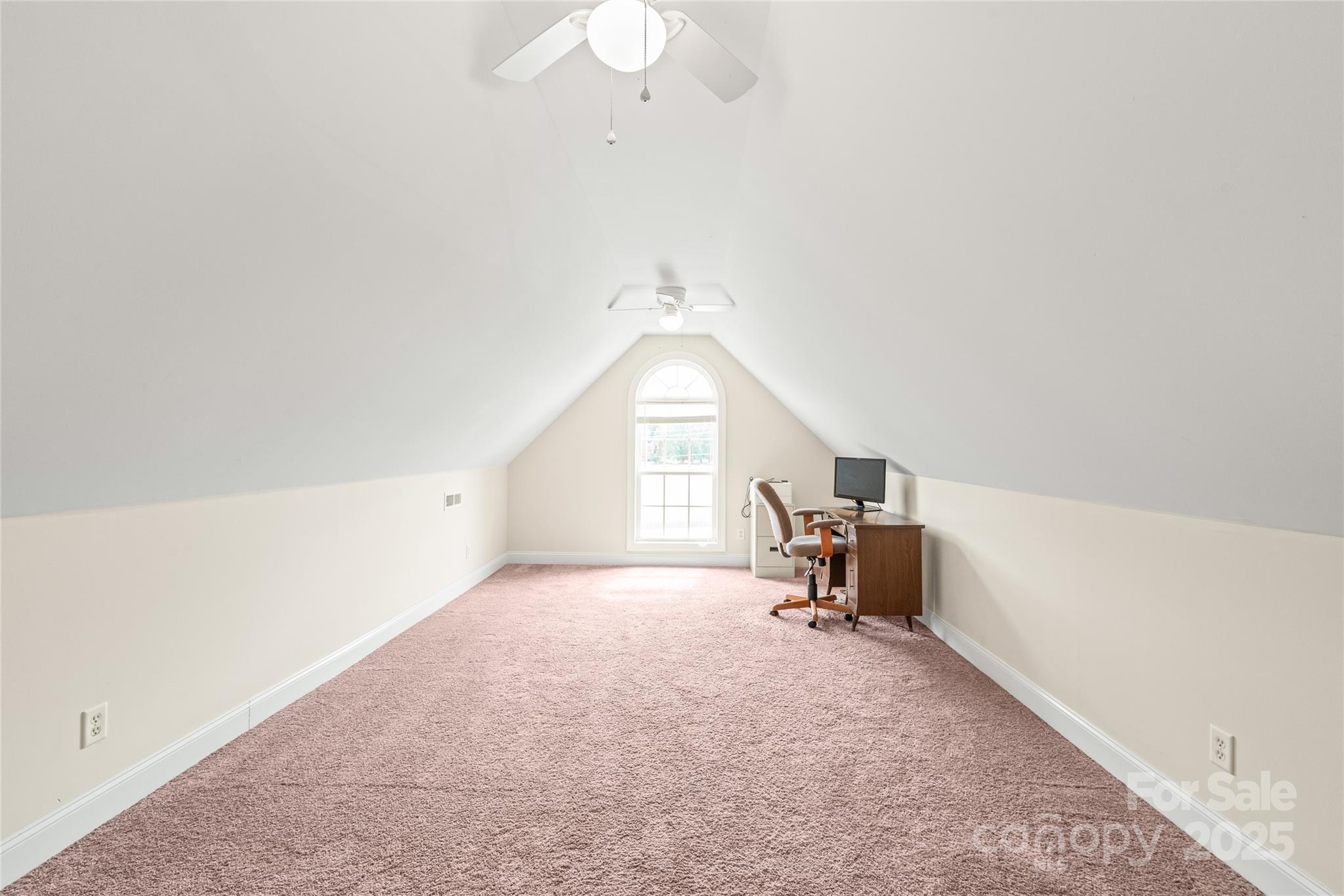 8717 Swift Road Property Photo 17