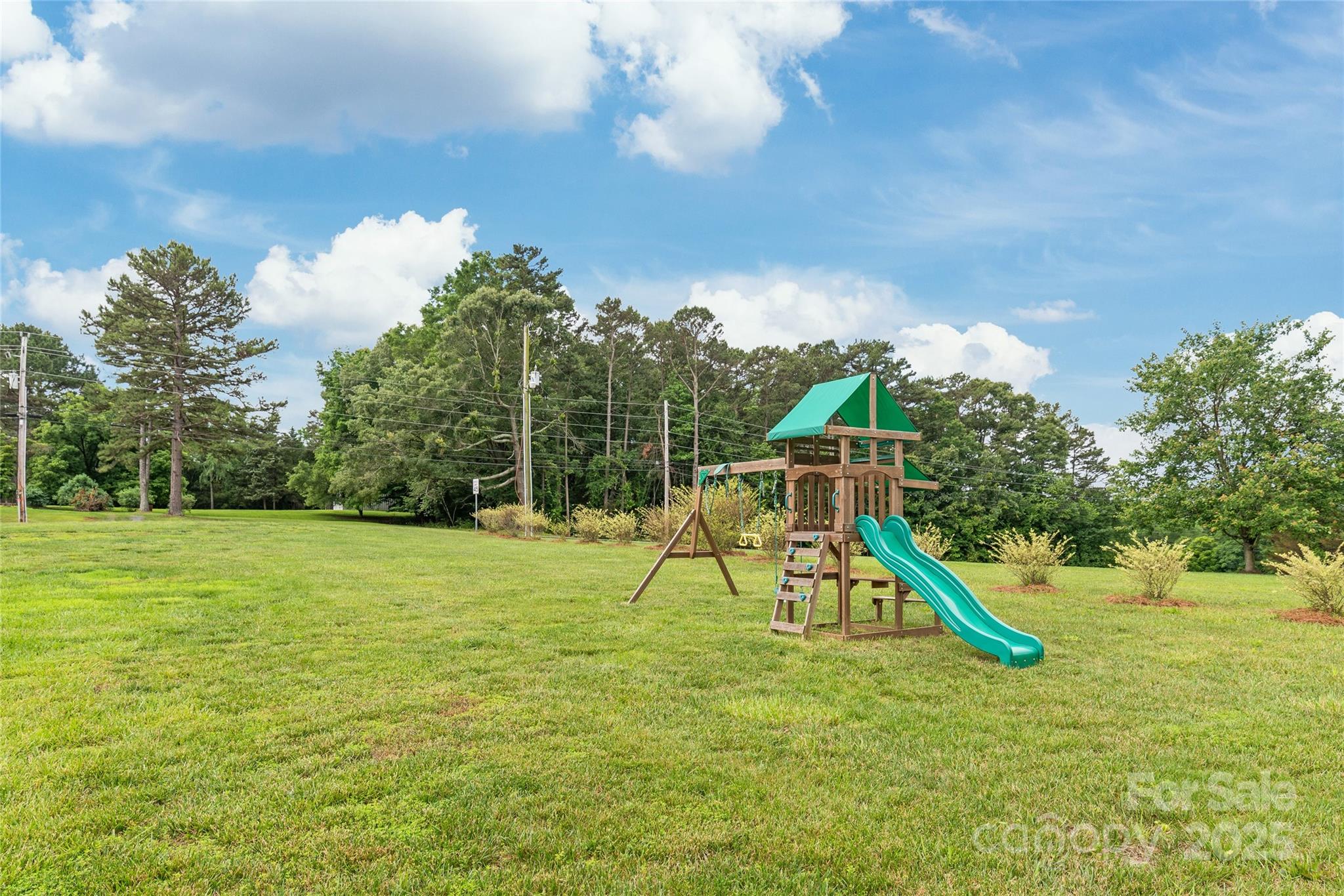 8717 Swift Road Property Photo 21