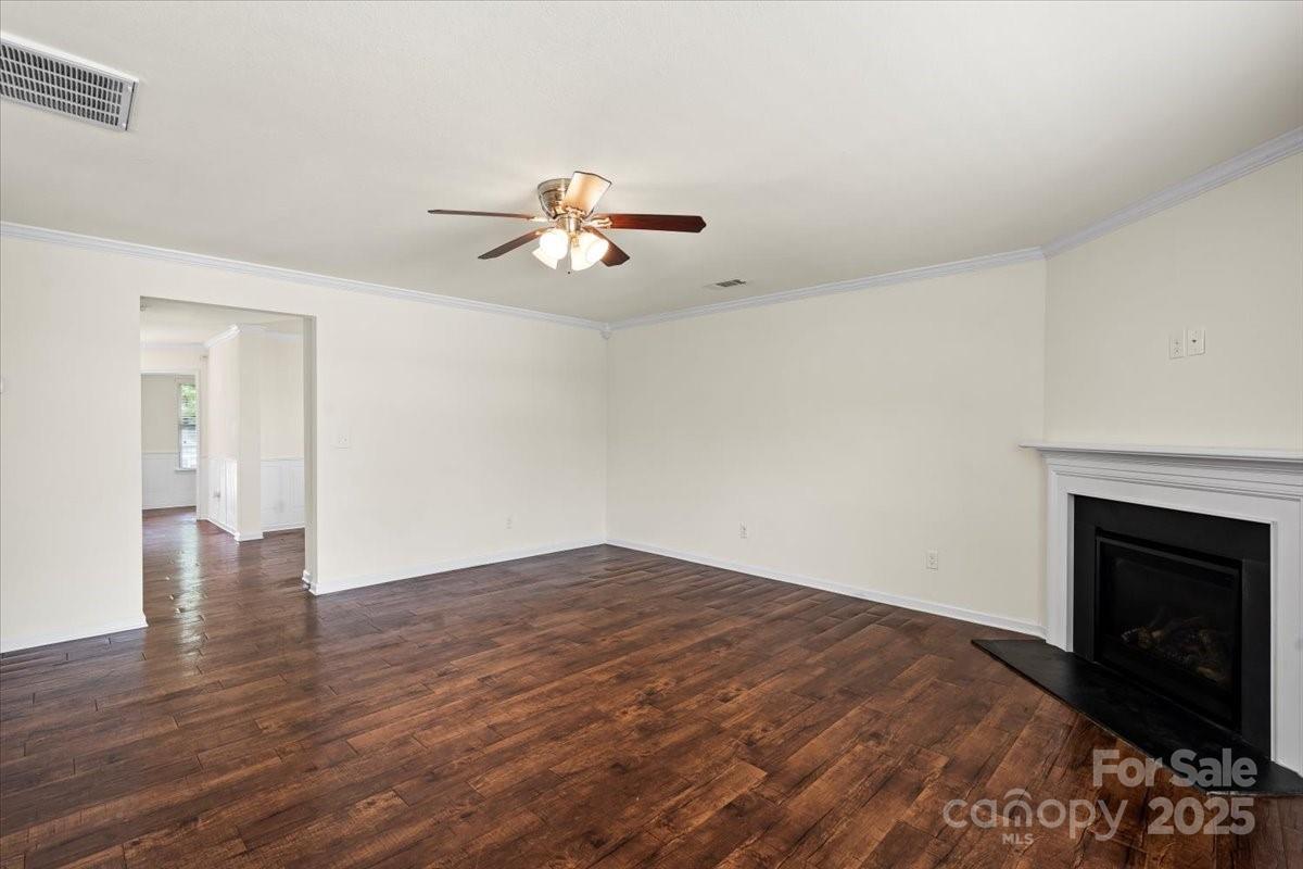 2515 Walnut Forest Drive Property Photo 7