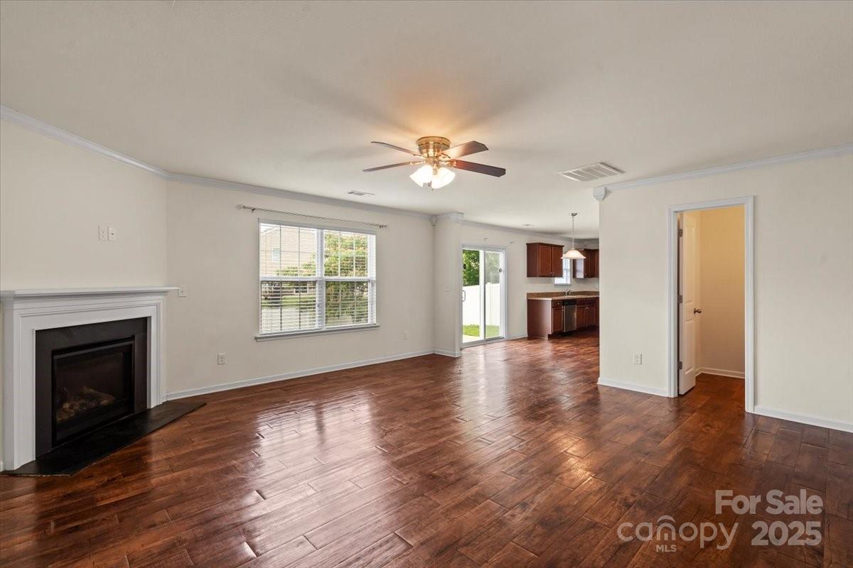 2515 Walnut Forest Drive Property Photo 9