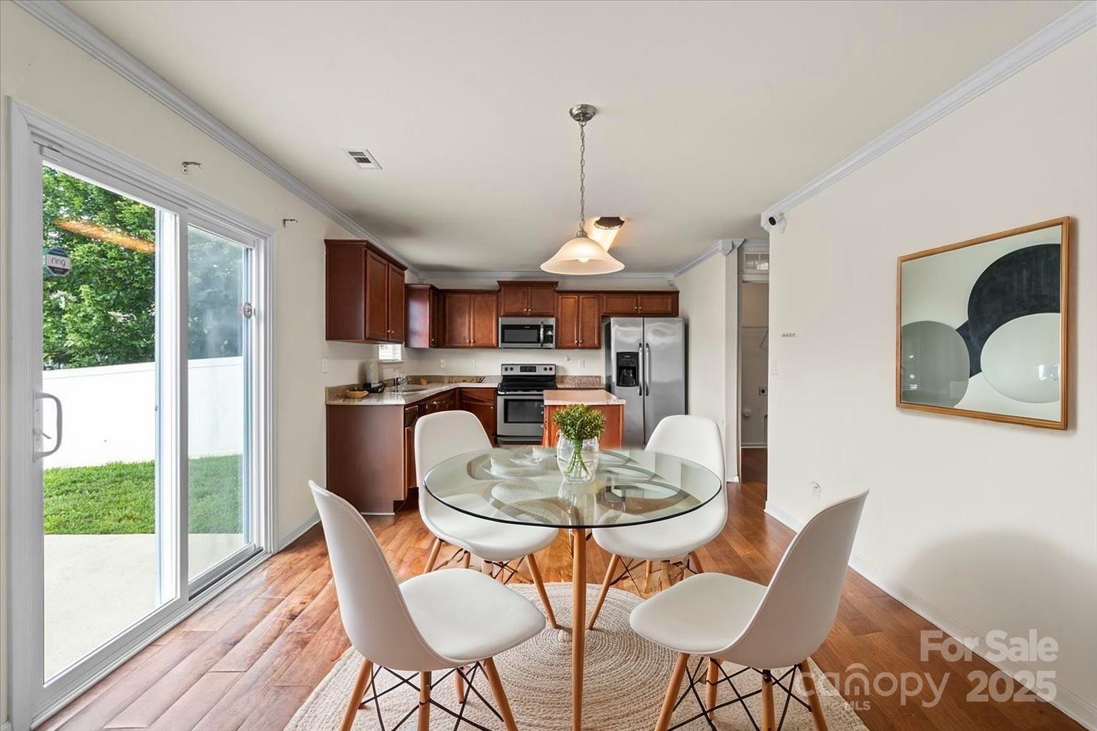 2515 Walnut Forest Drive Property Photo 12