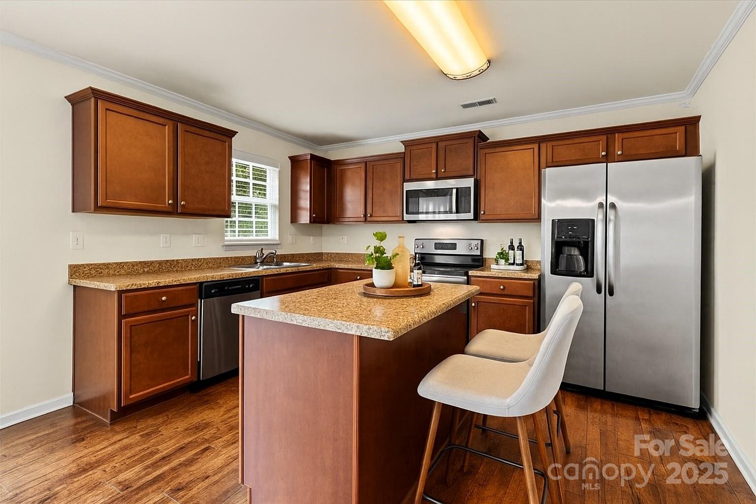 2515 Walnut Forest Drive Property Photo 13