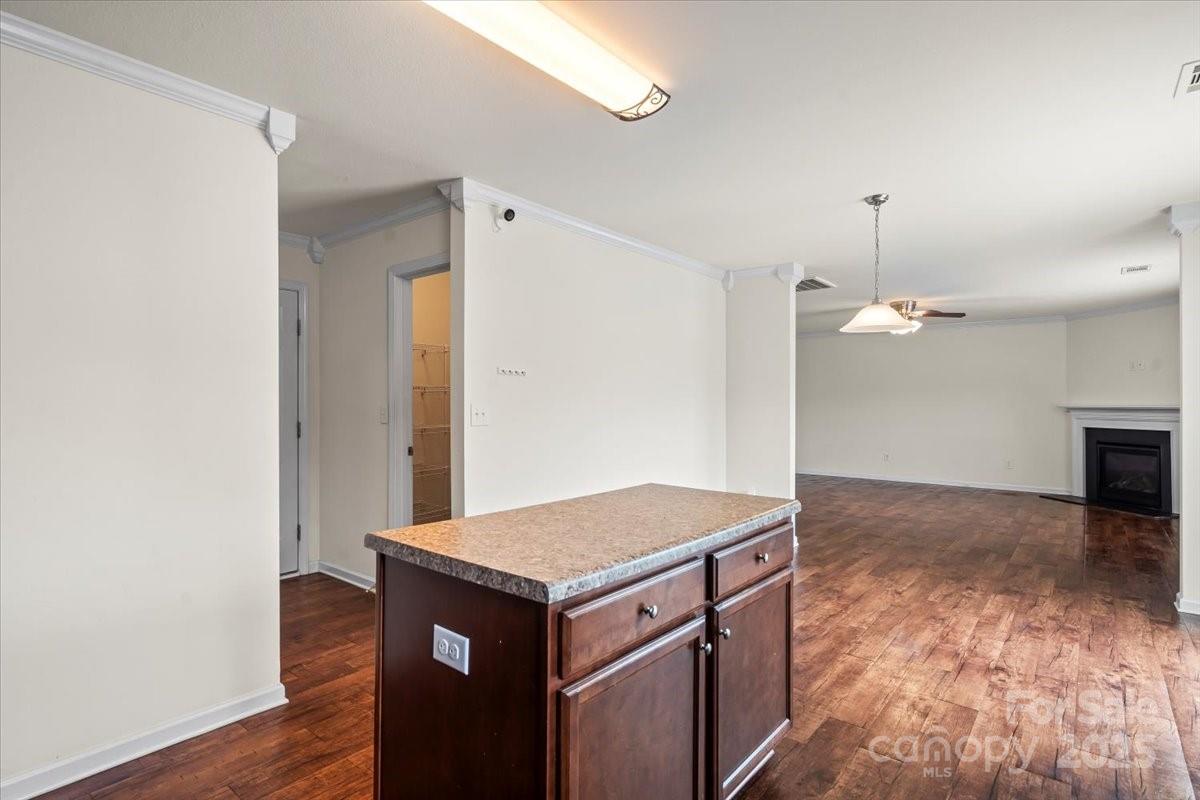 2515 Walnut Forest Drive Property Photo 14