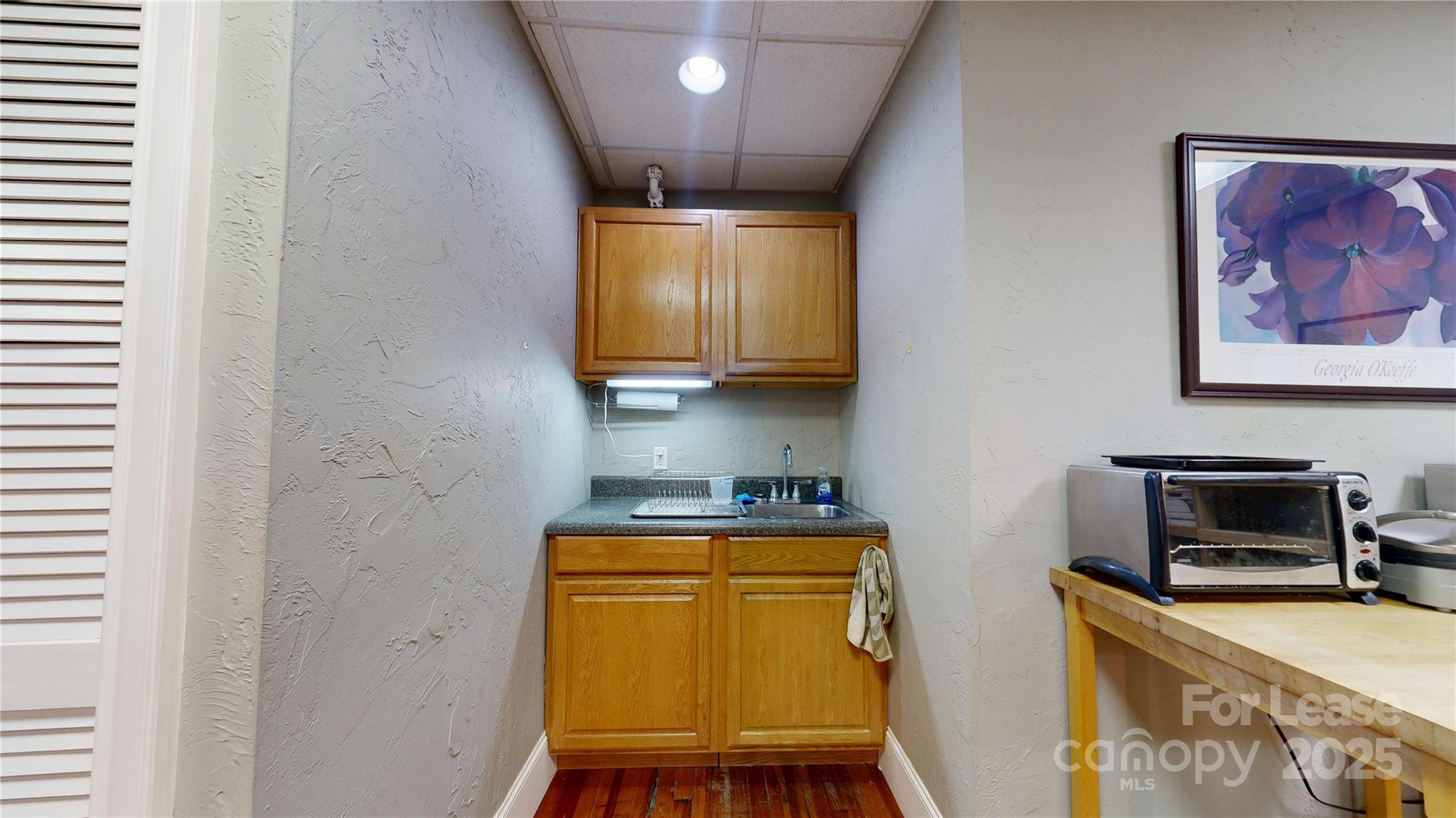 49 Broadway Street 201 Property Photo 21