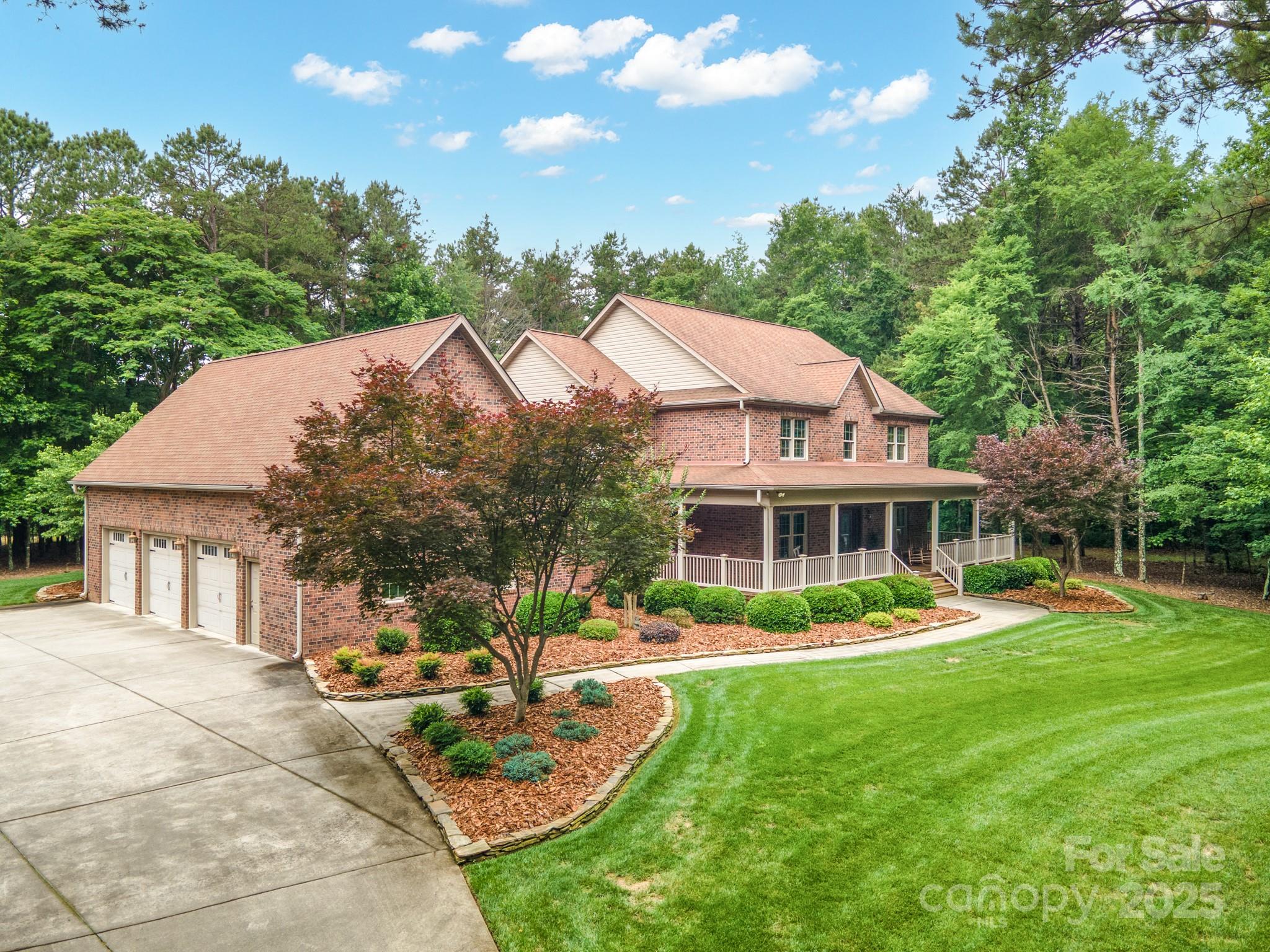 270 North Street Property Photo 1