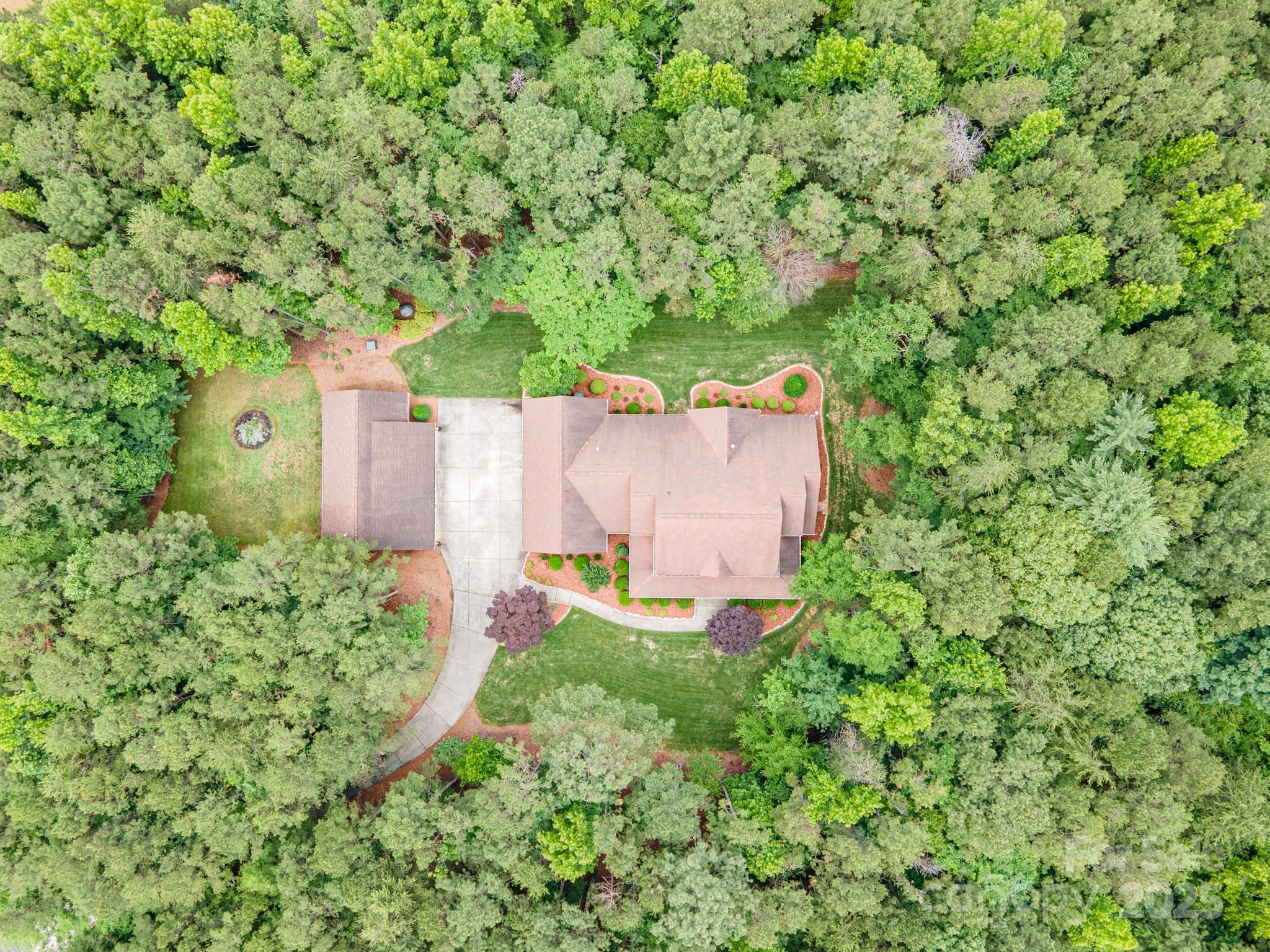 270 North Street Property Photo 4