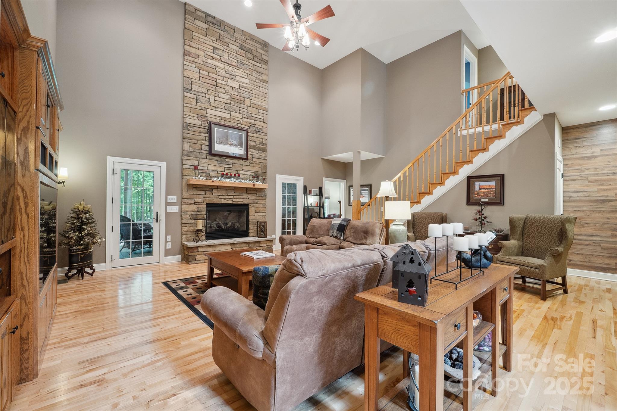 270 North Street Property Photo 12