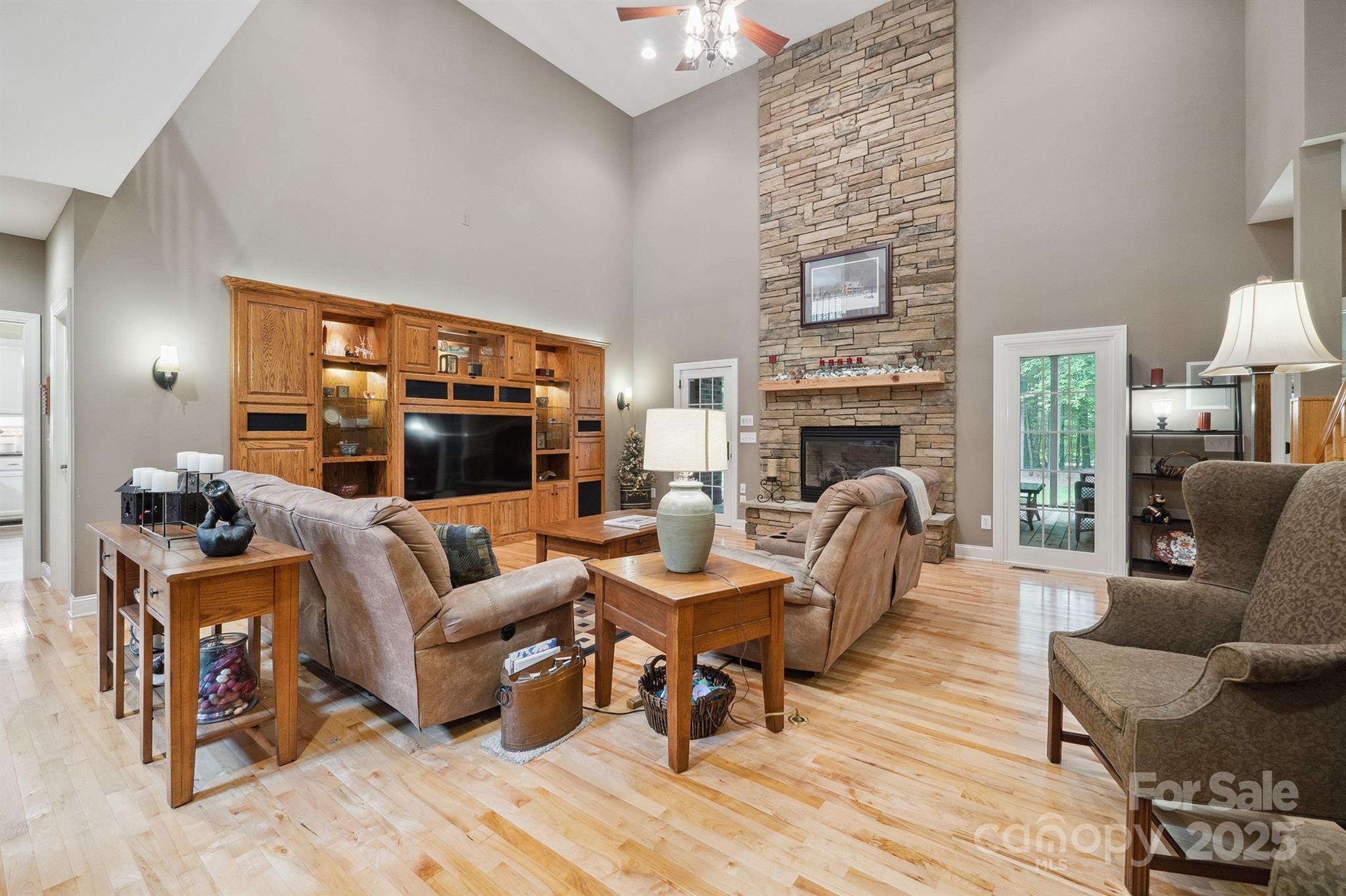 270 North Street Property Photo 15