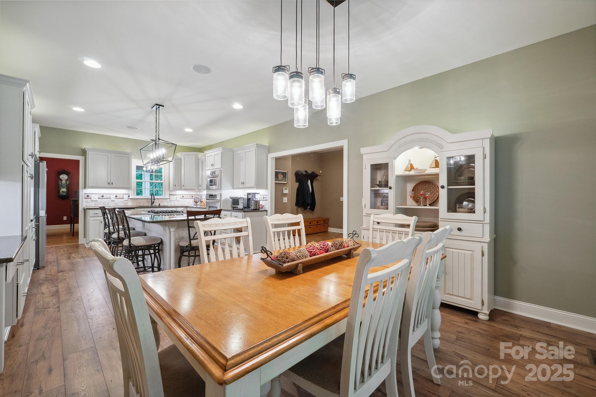 270 North Street Property Photo 26