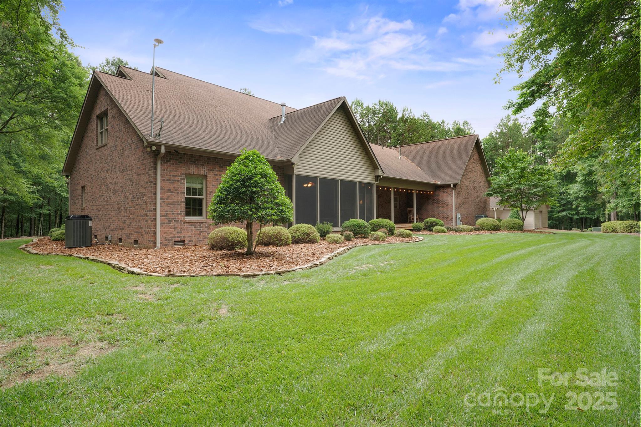 270 North Street Property Photo 43