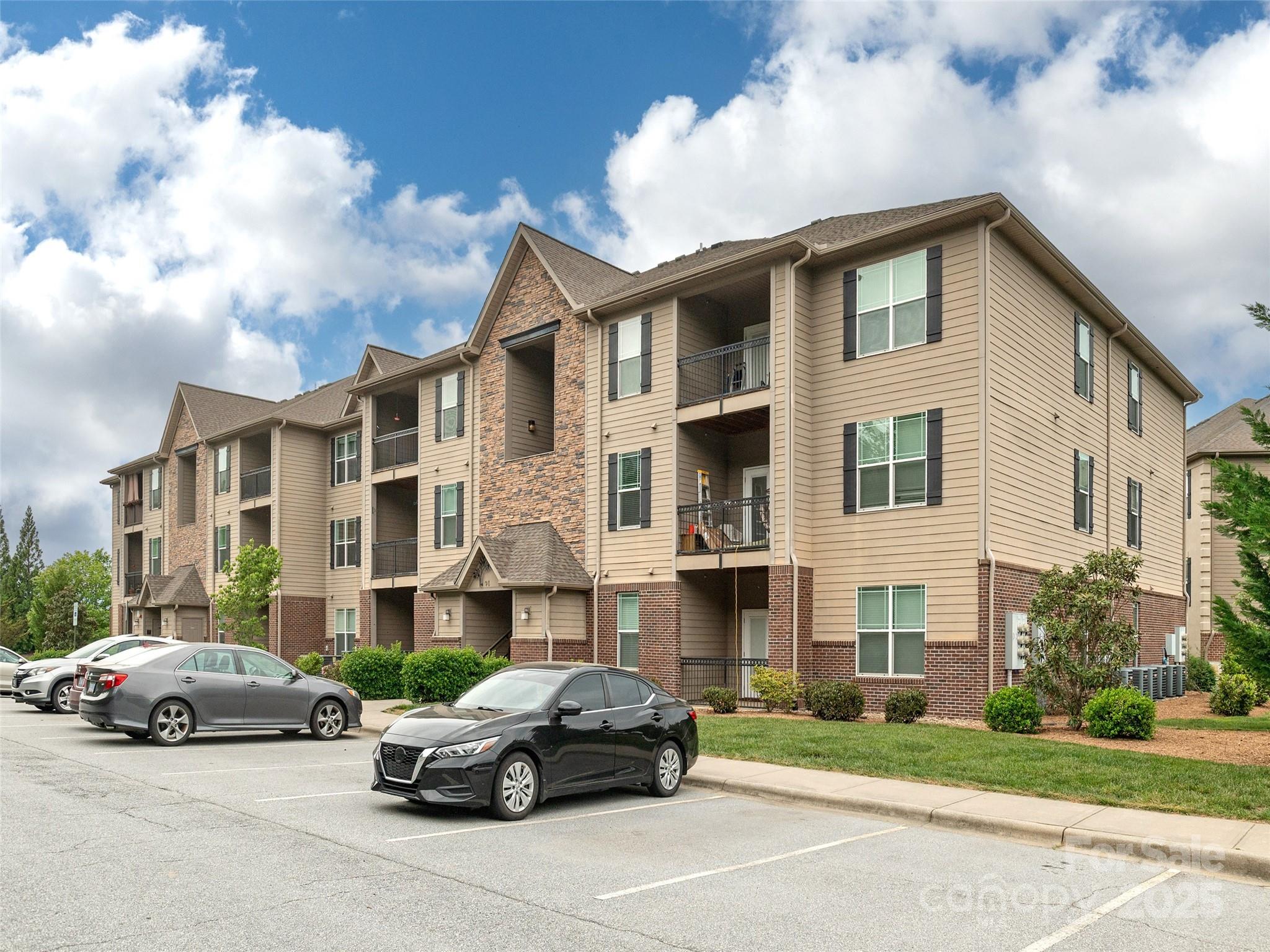 91 Brickton Village Circle 206 Property Photo 1