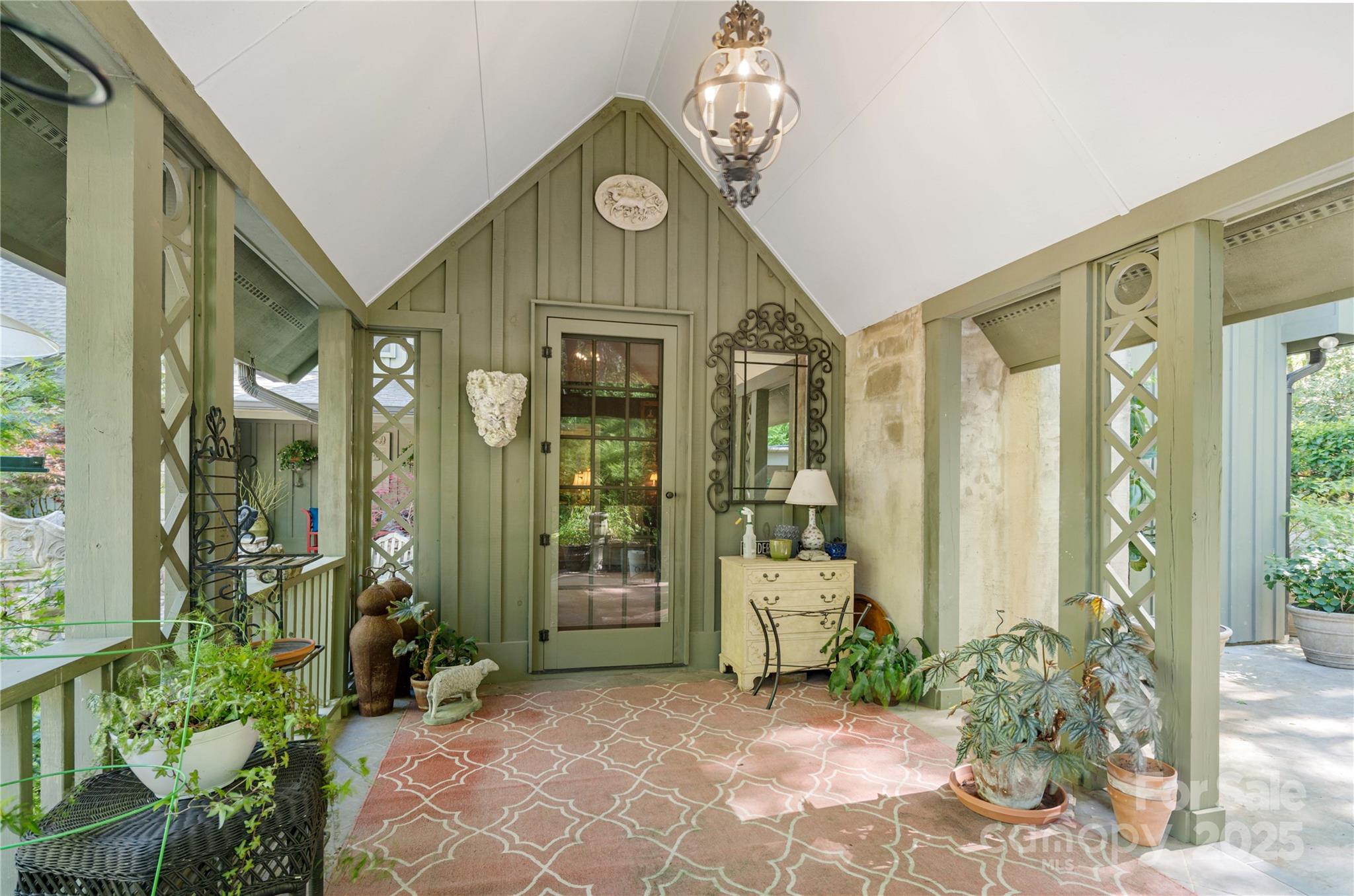 362 Wonderland Trail Property Photo 10