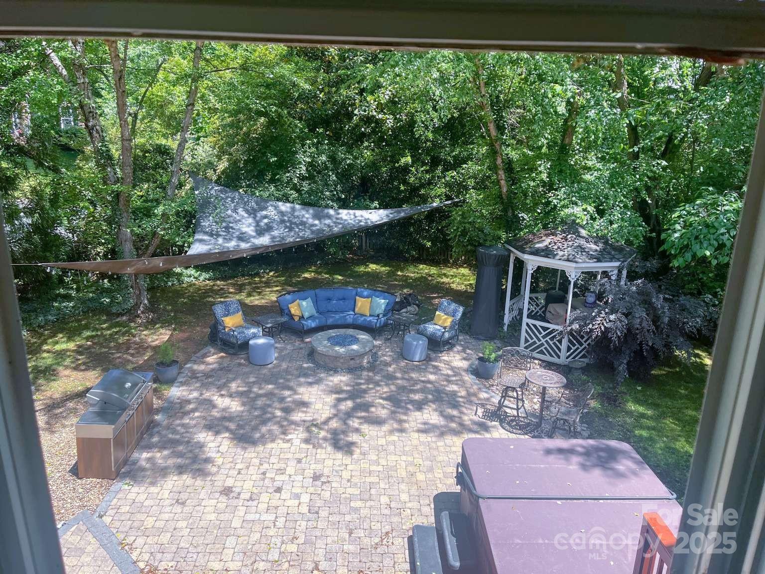 15494 Donnington Drive Property Photo 28