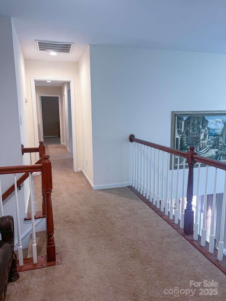 15494 Donnington Drive Property Photo 30