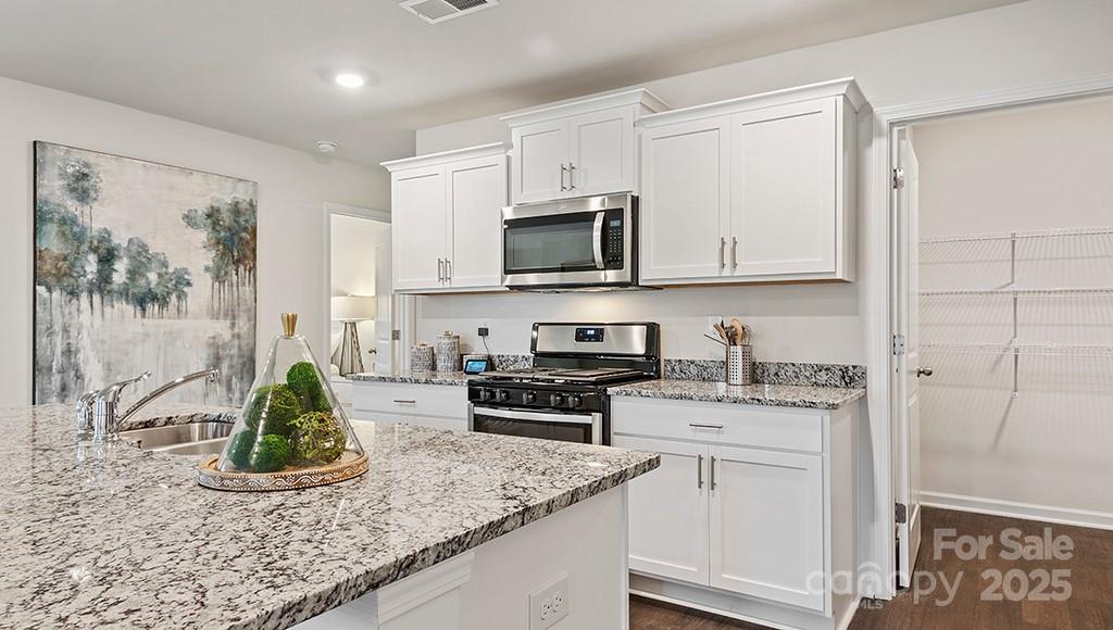 15031 Milo Lane Property Photo 9