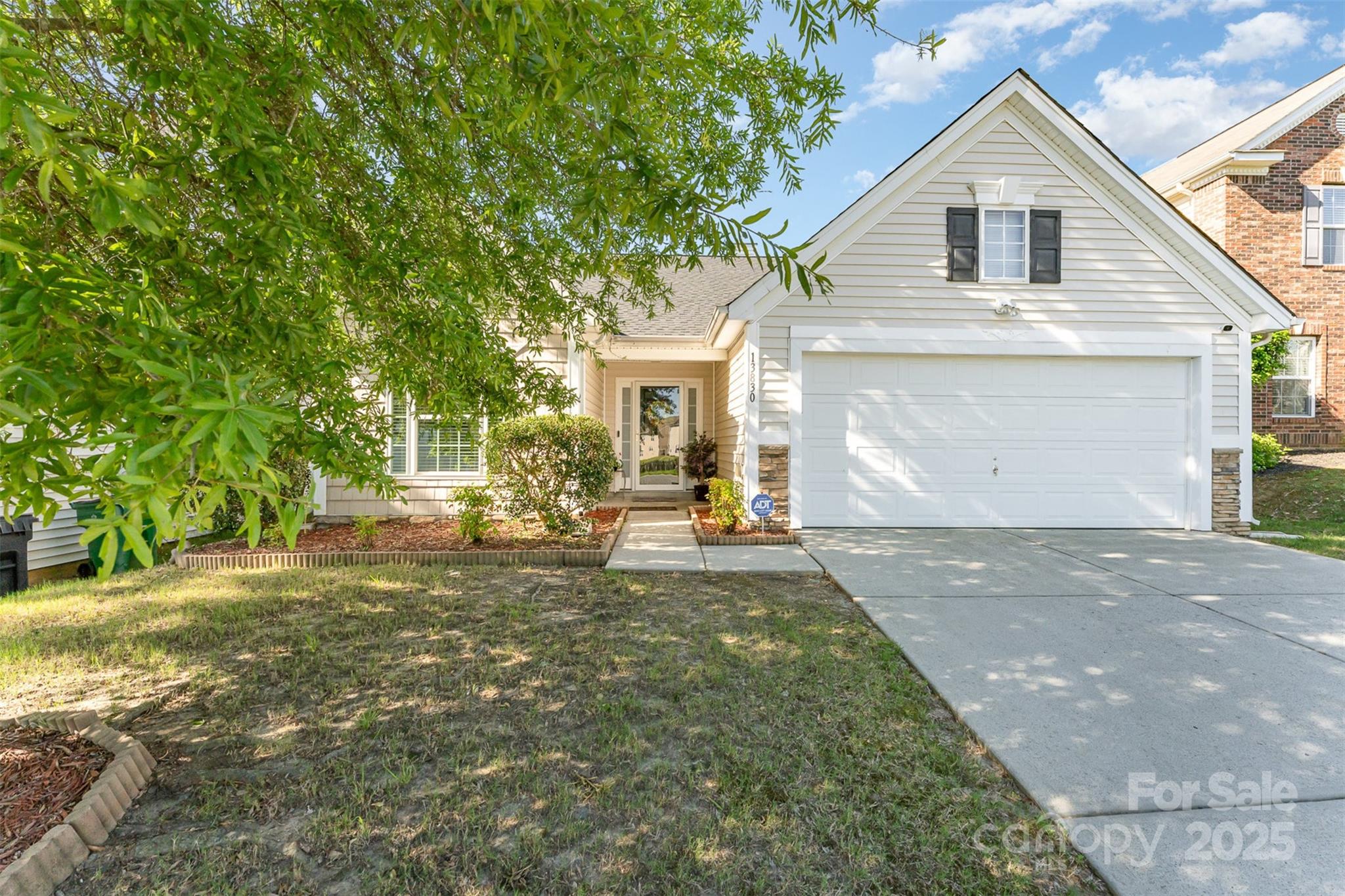 13830 Riding Hill Avenue Property Photo 1