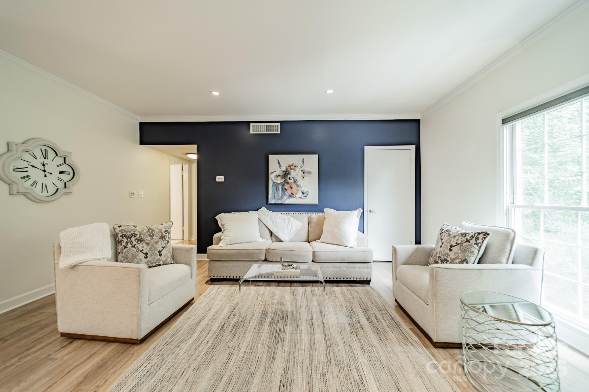 5927 Quail Hollow Road H Property Photo 2