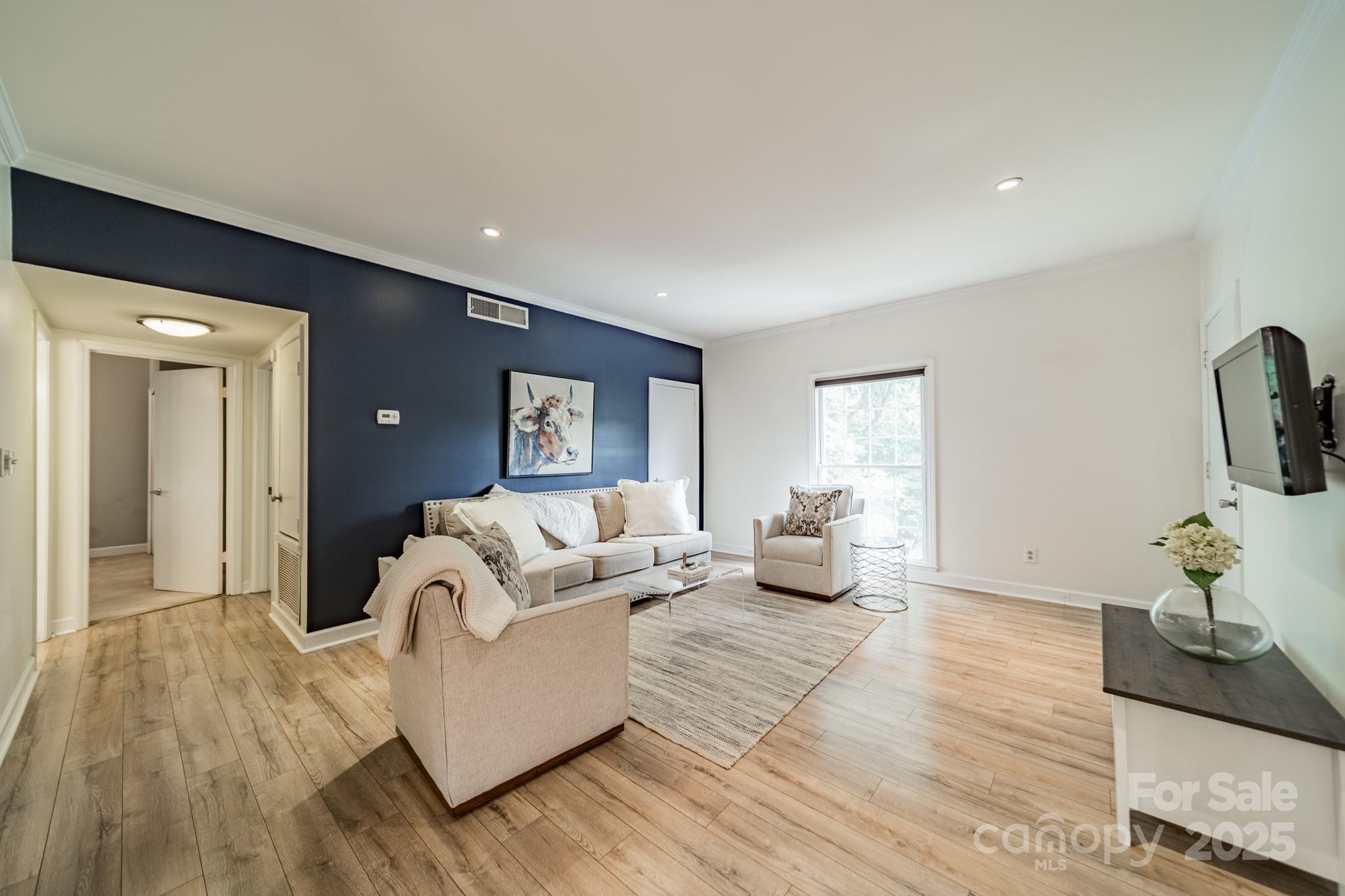 5927 Quail Hollow Road H Property Photo 5