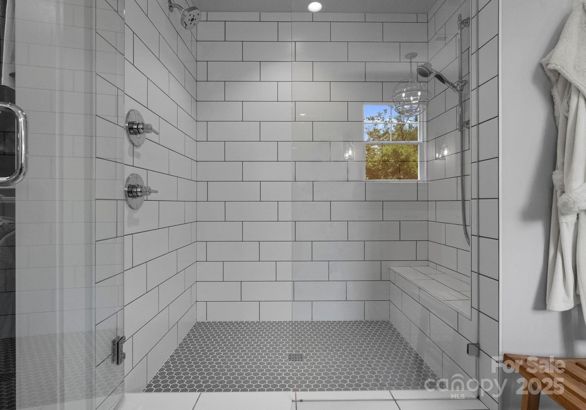 4021 Redwood Avenue Property Photo 19