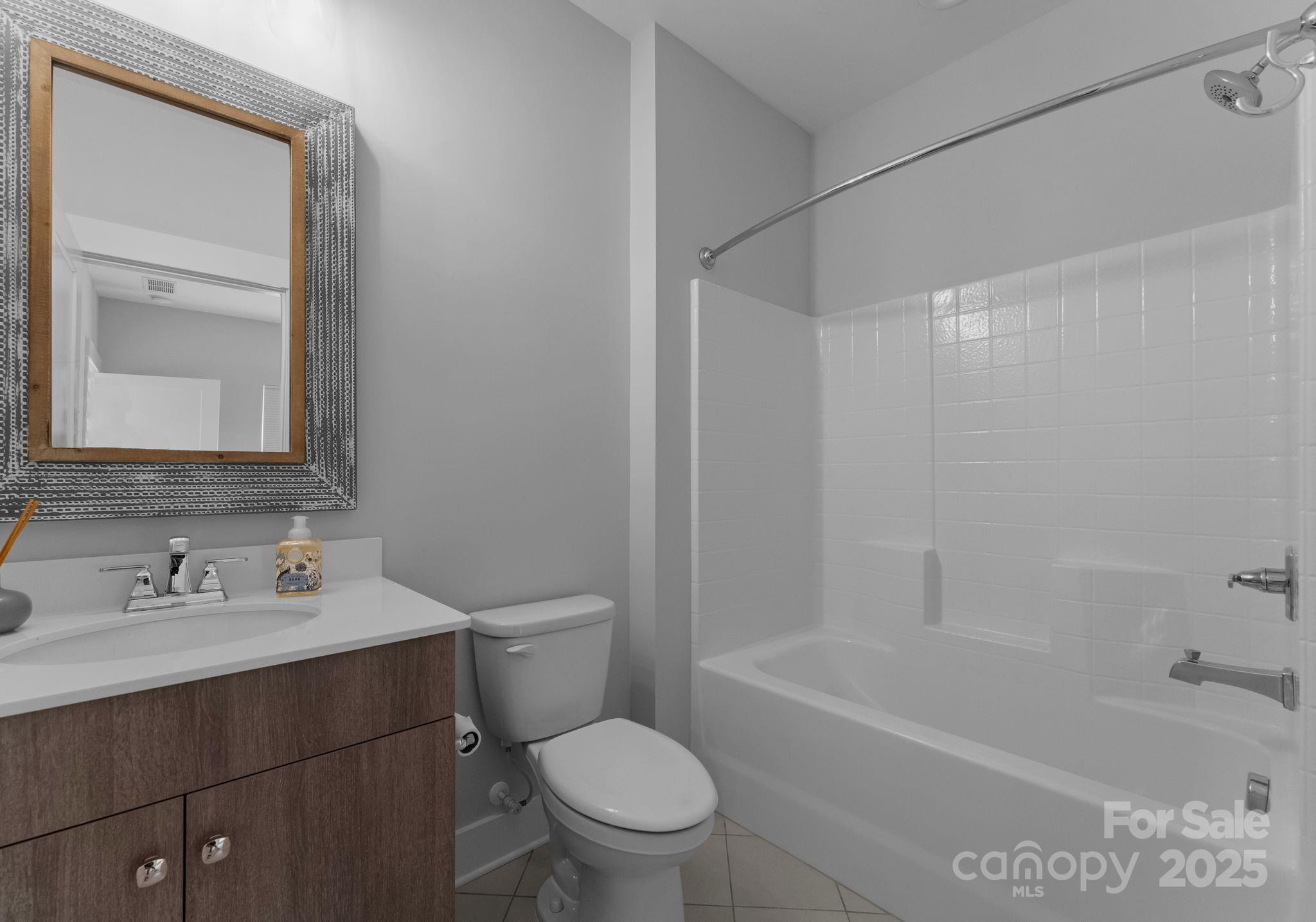4021 Redwood Avenue Property Photo 21