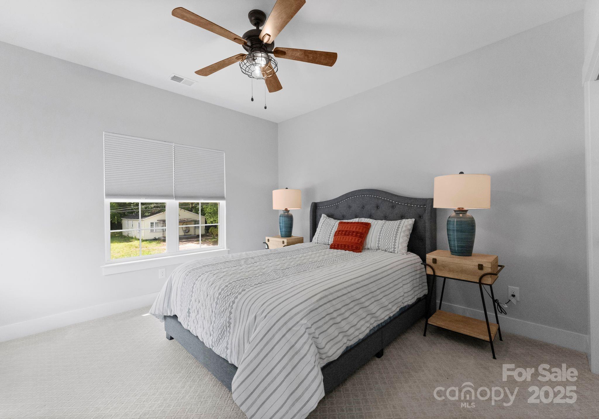 4021 Redwood Avenue Property Photo 24