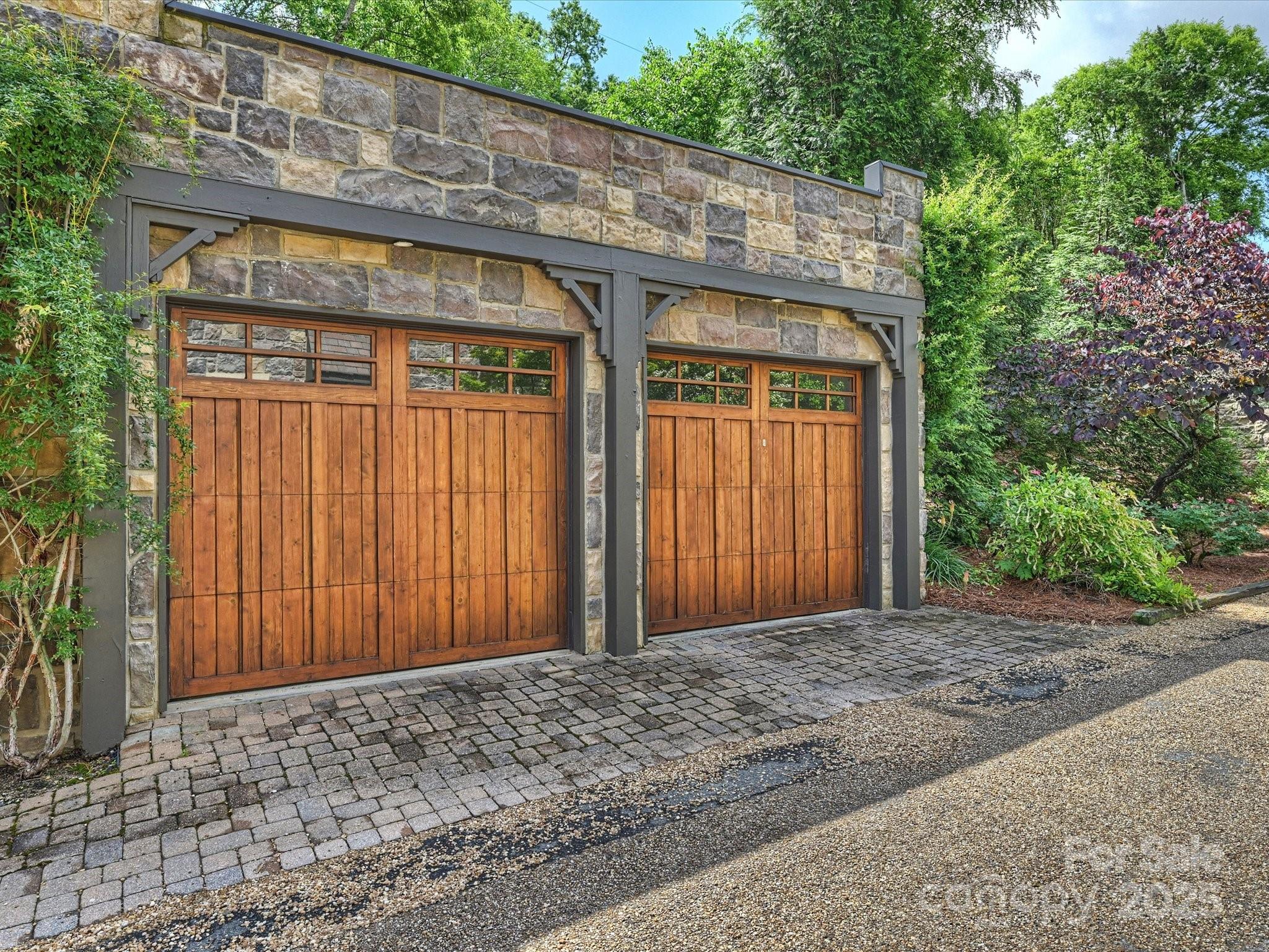1522 High Street Property Photo 3